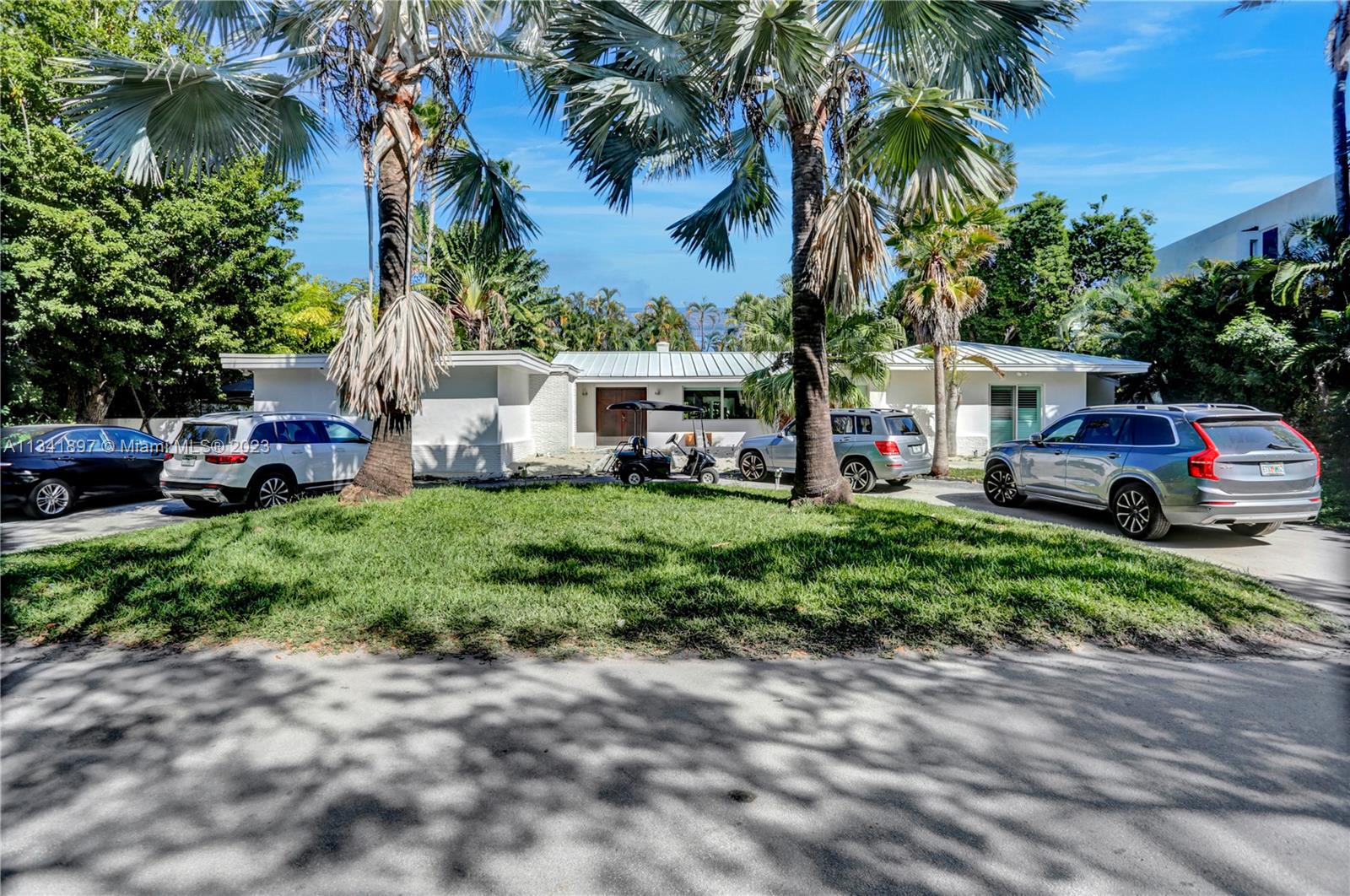 HOLIDAY COLONY - Residential