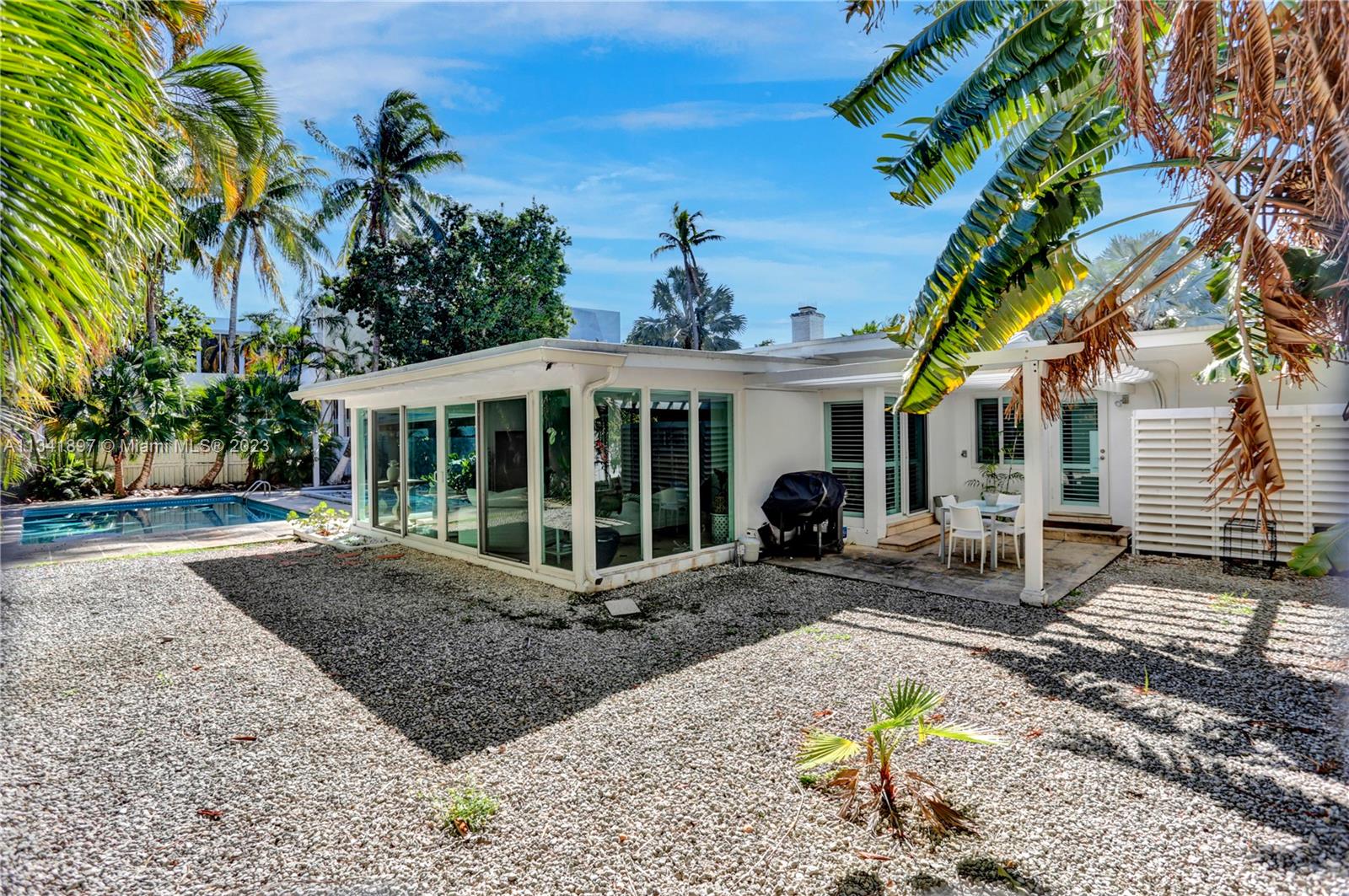 HOLIDAY COLONY - Residential