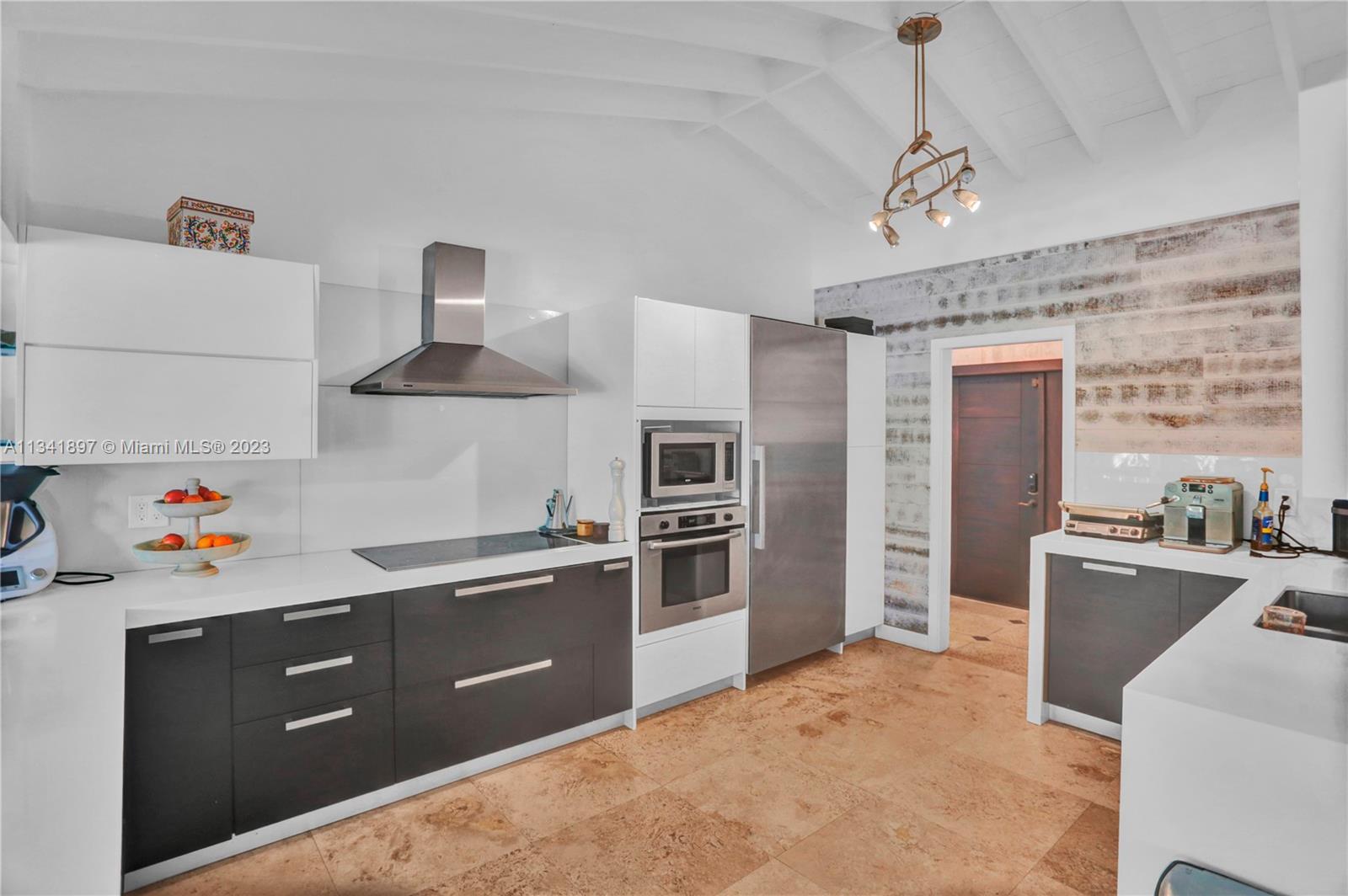 HOLIDAY COLONY - Residential