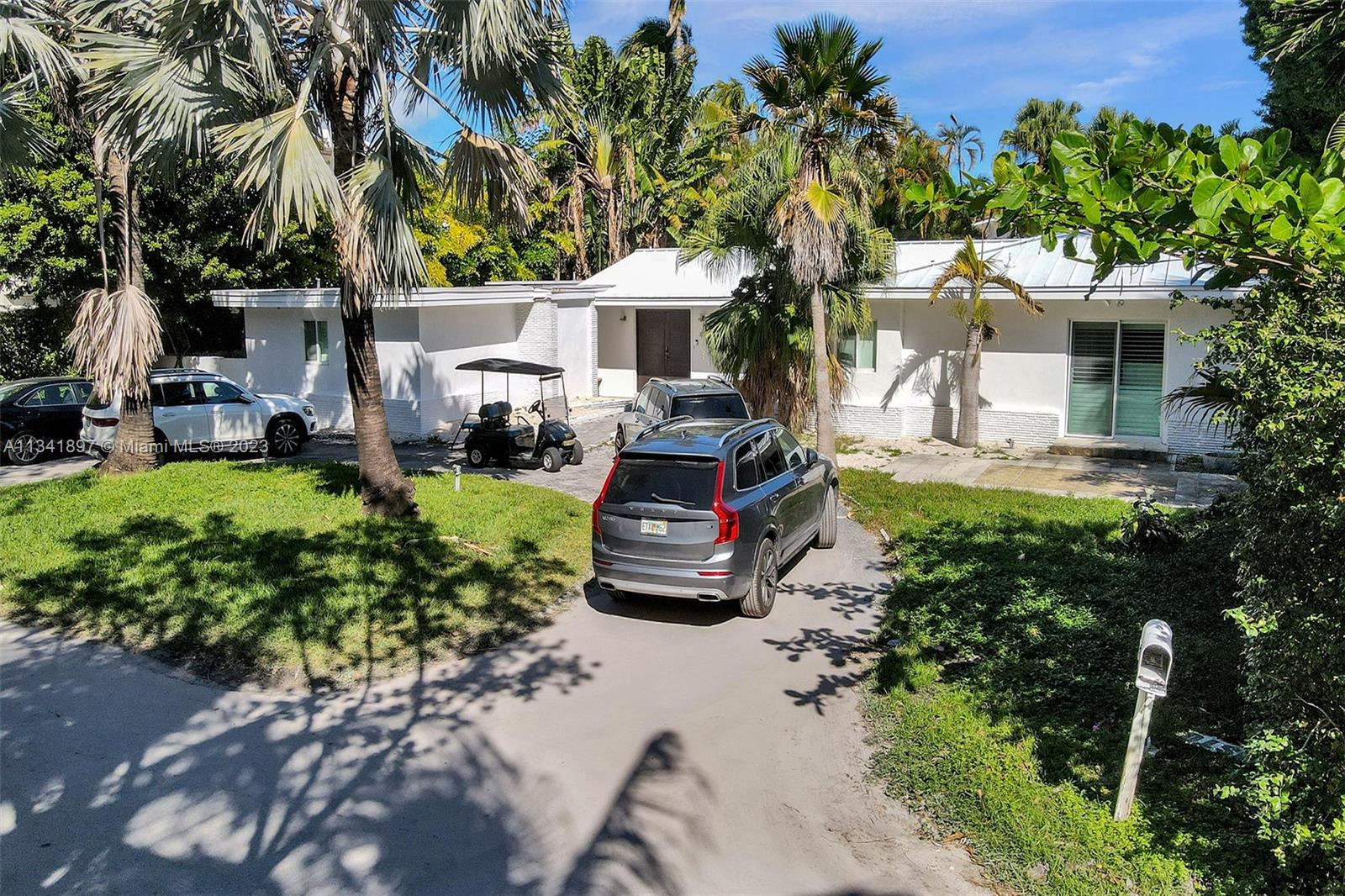 HOLIDAY COLONY - Residential