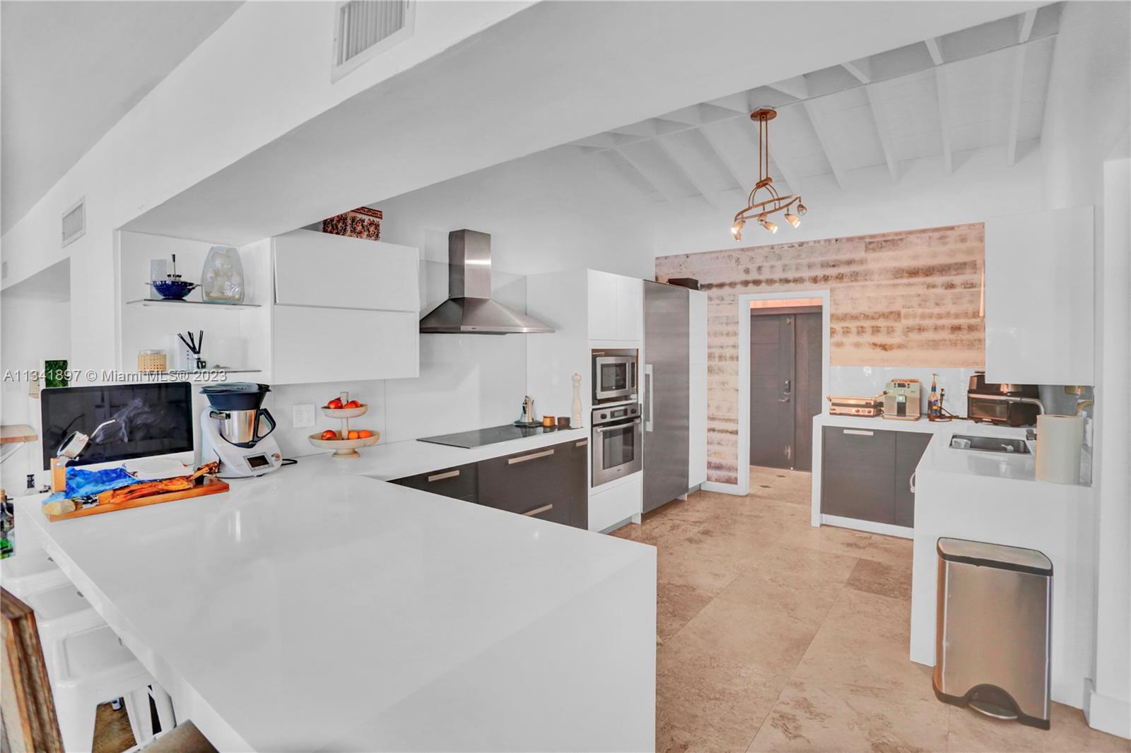 HOLIDAY COLONY - Residential