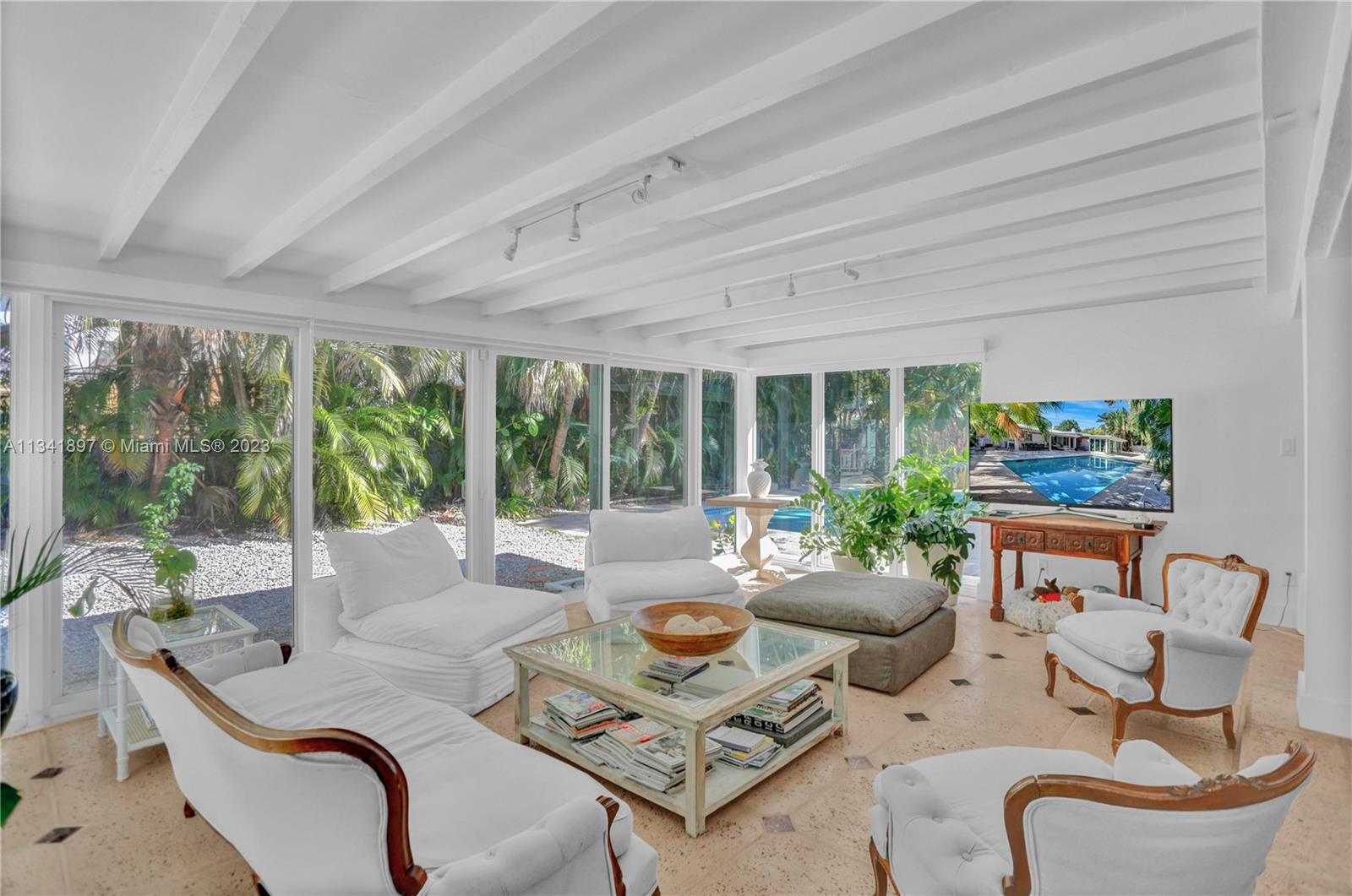 HOLIDAY COLONY - Residential