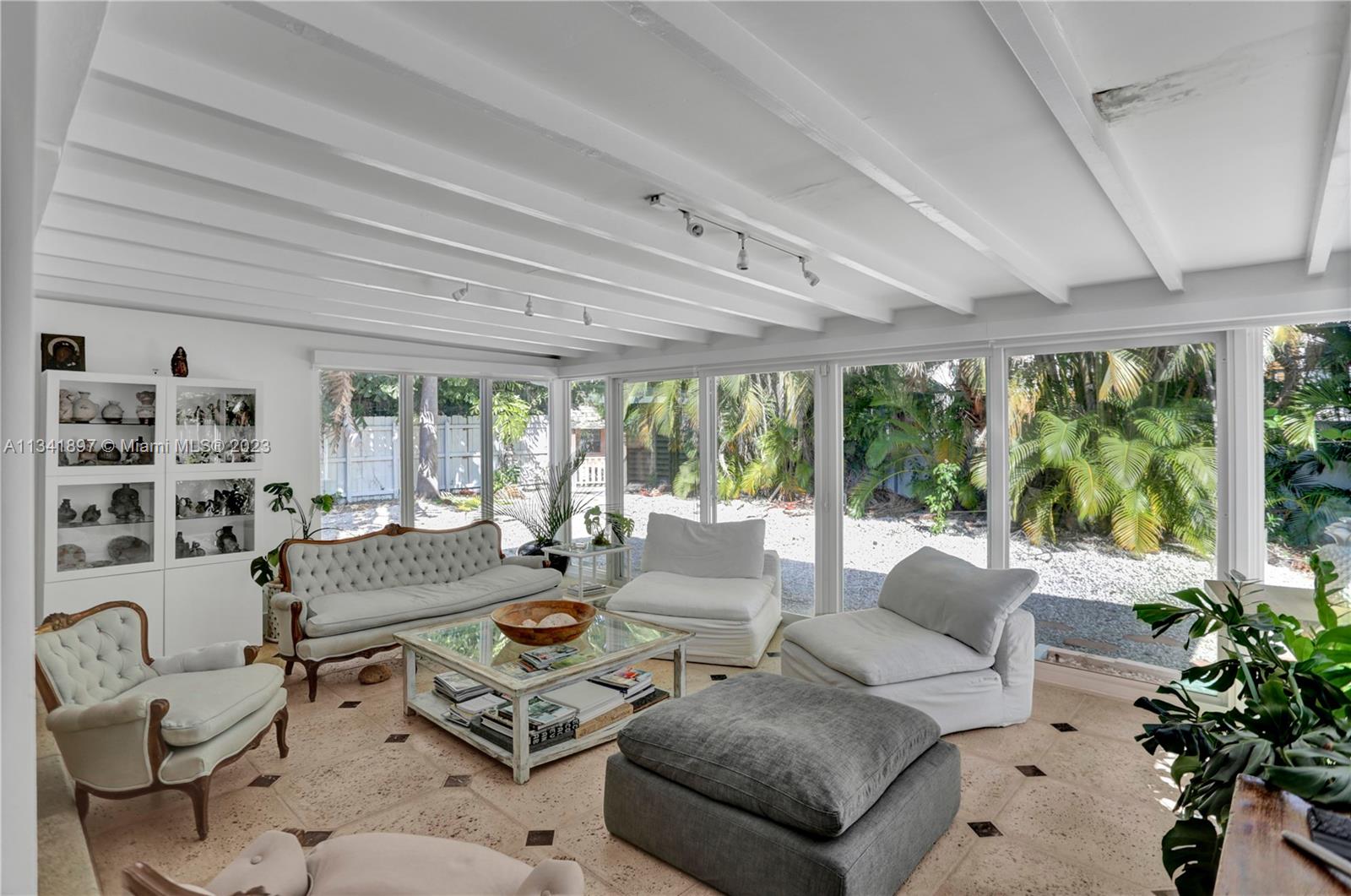 HOLIDAY COLONY - Residential