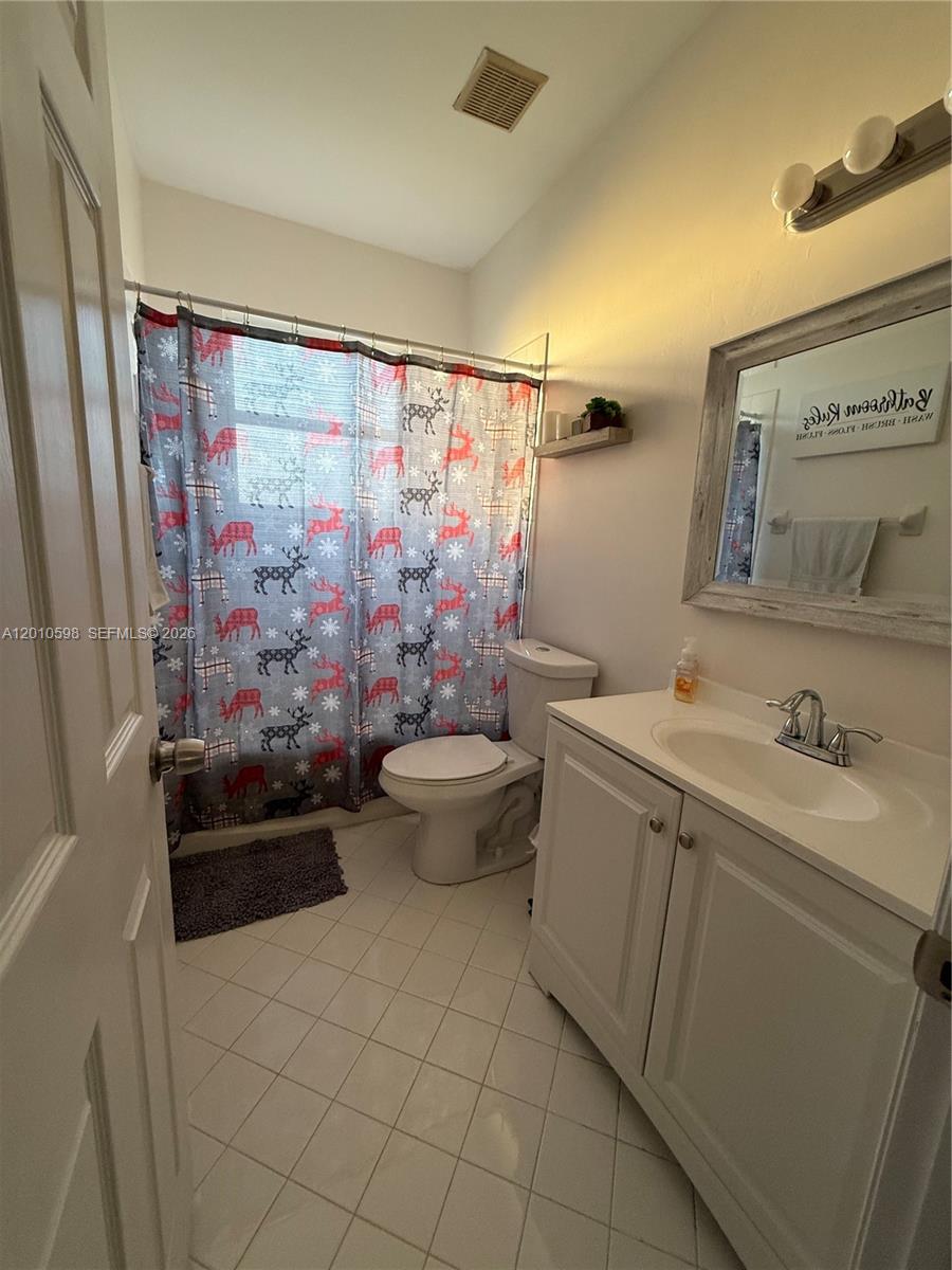 FLORIDIAN ISLES - Residential