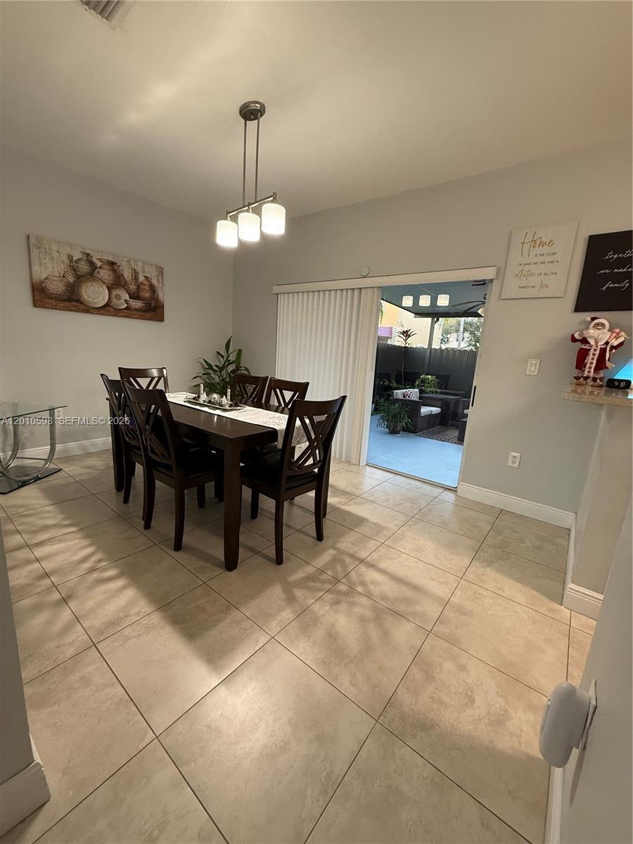 FLORIDIAN ISLES - Residential