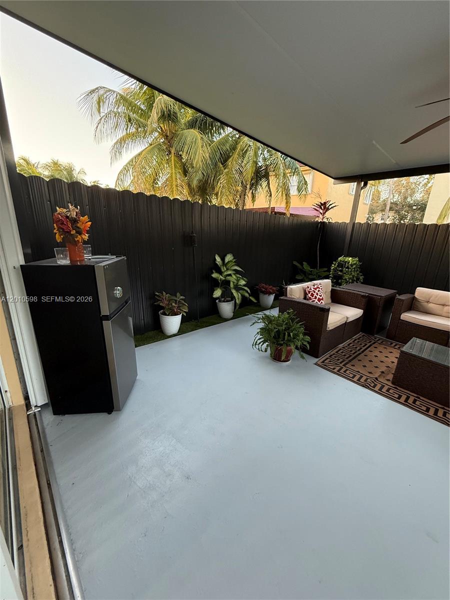 FLORIDIAN ISLES - Residential