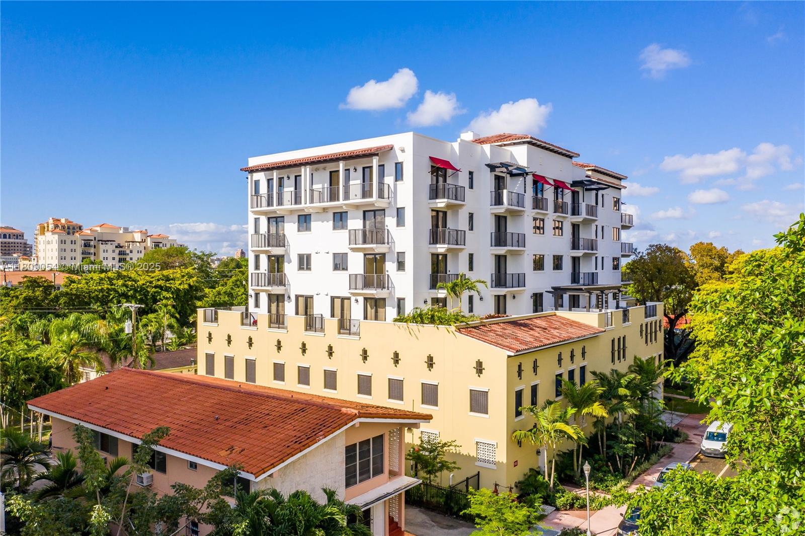 Rental Property at 1091 Galiano St 505, Coral Gables, Broward County, Florida - Bedrooms: 3 
Bathrooms: 3  - $4,800 MO.