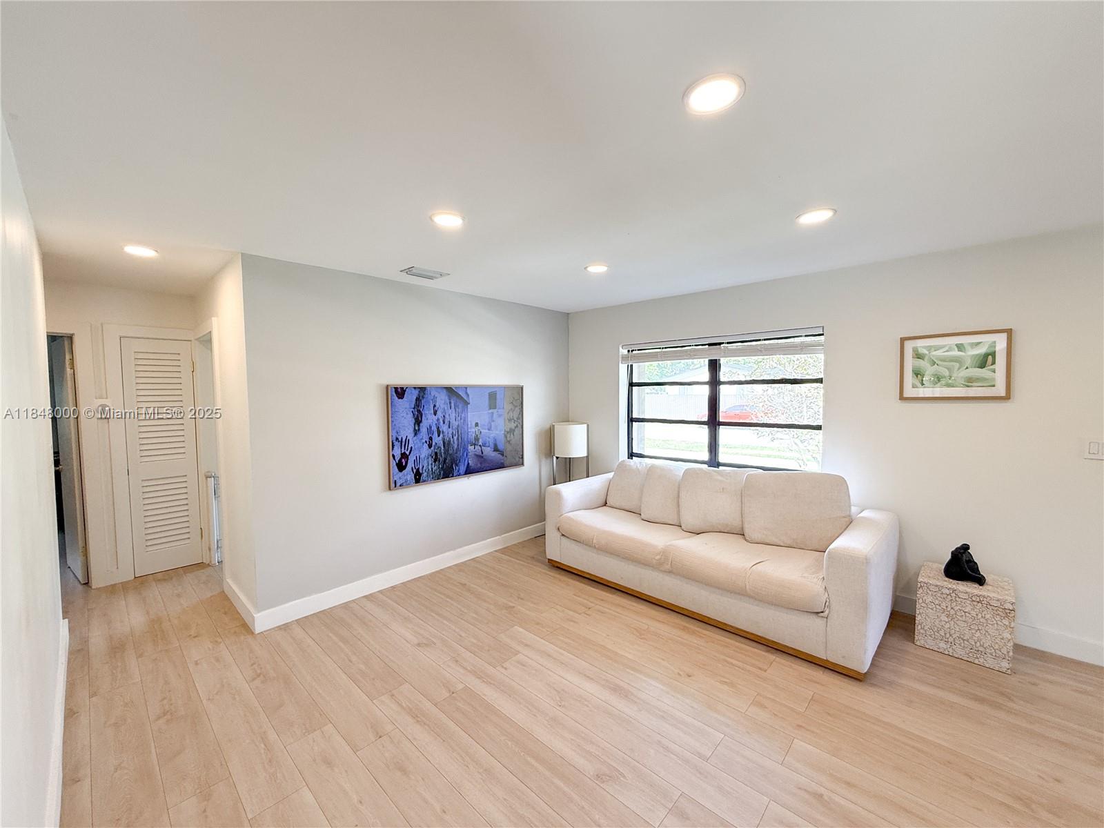 SOUTHERN ESTATES 14TH ADD - Residential