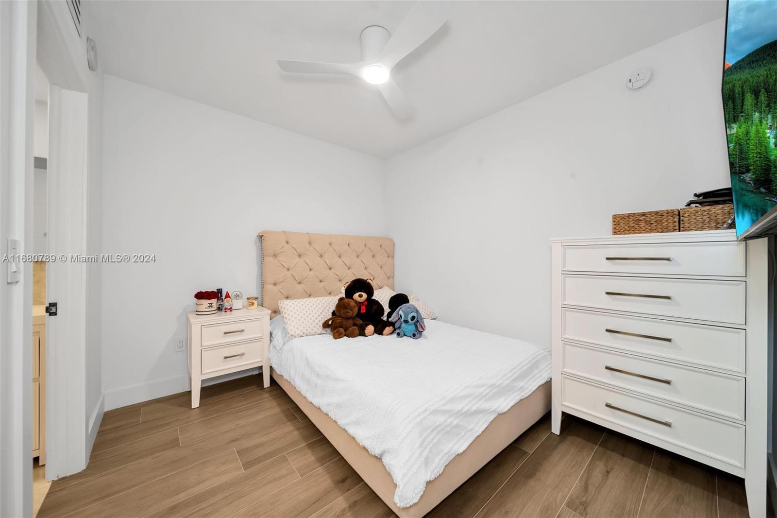 BEACH CLUB I - Residential