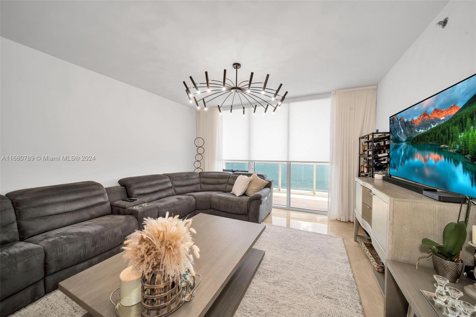 BEACH CLUB I - Residential