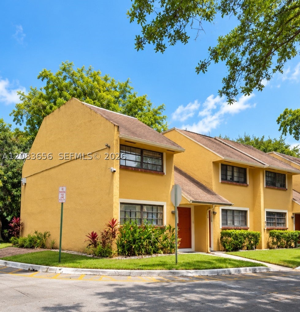 Photo of 3158 N Pine Island Rd #907, Sunrise, FL 33351 (MLS # A12083656)