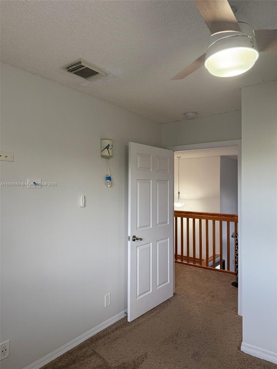 5552 NW 125th Ter