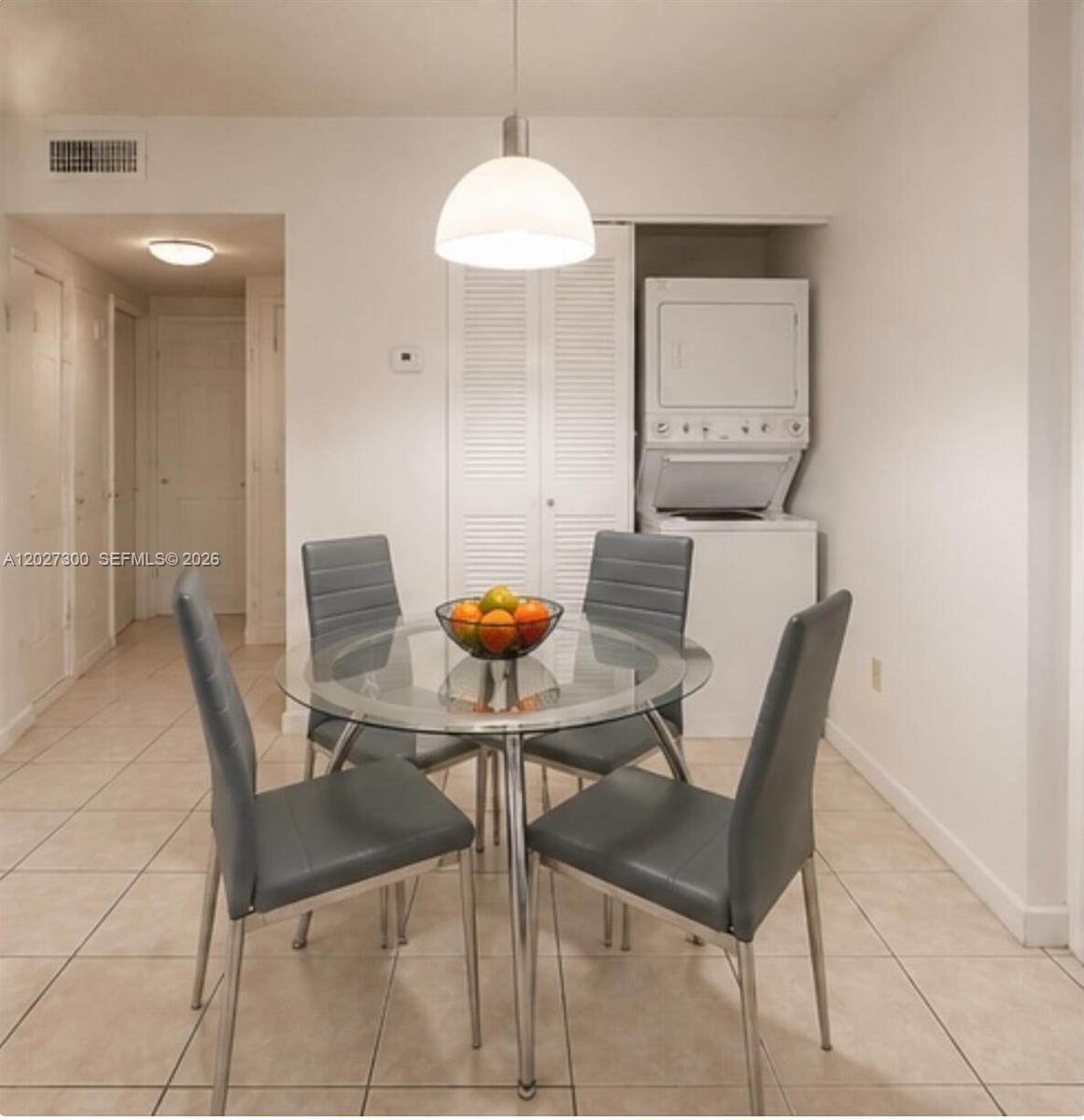 THE COURTS AT KENDALL COND - Residential