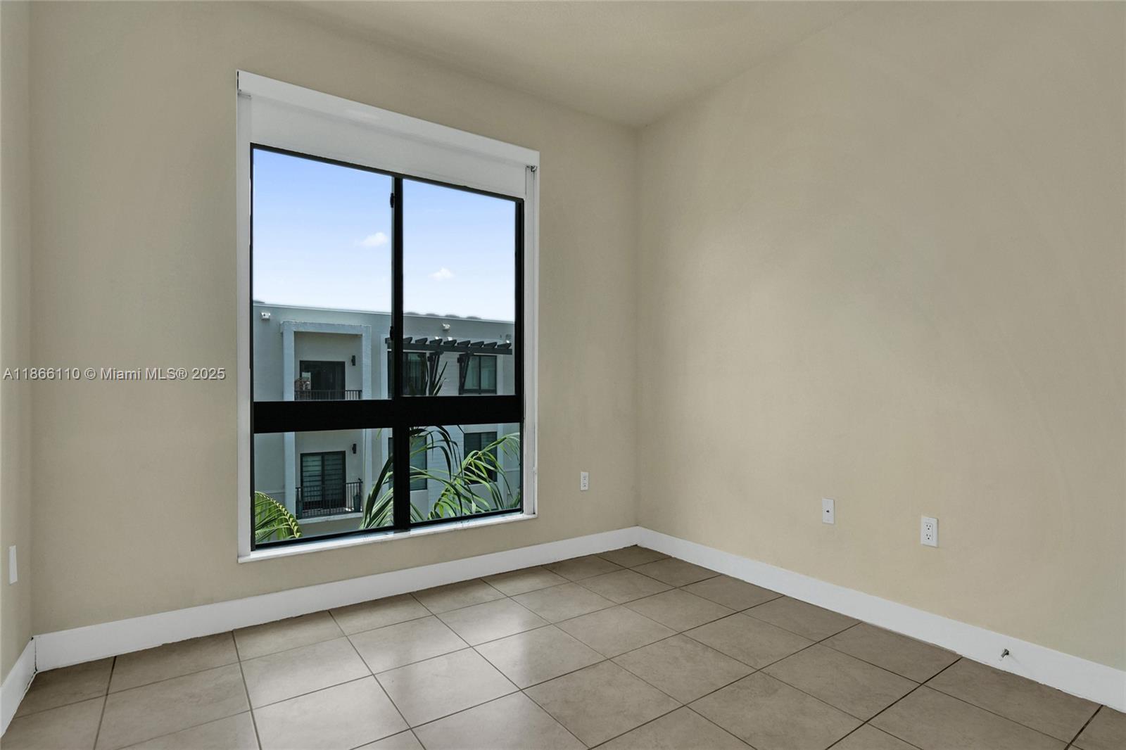 URBANA AT THE RESIDENCES - Residential