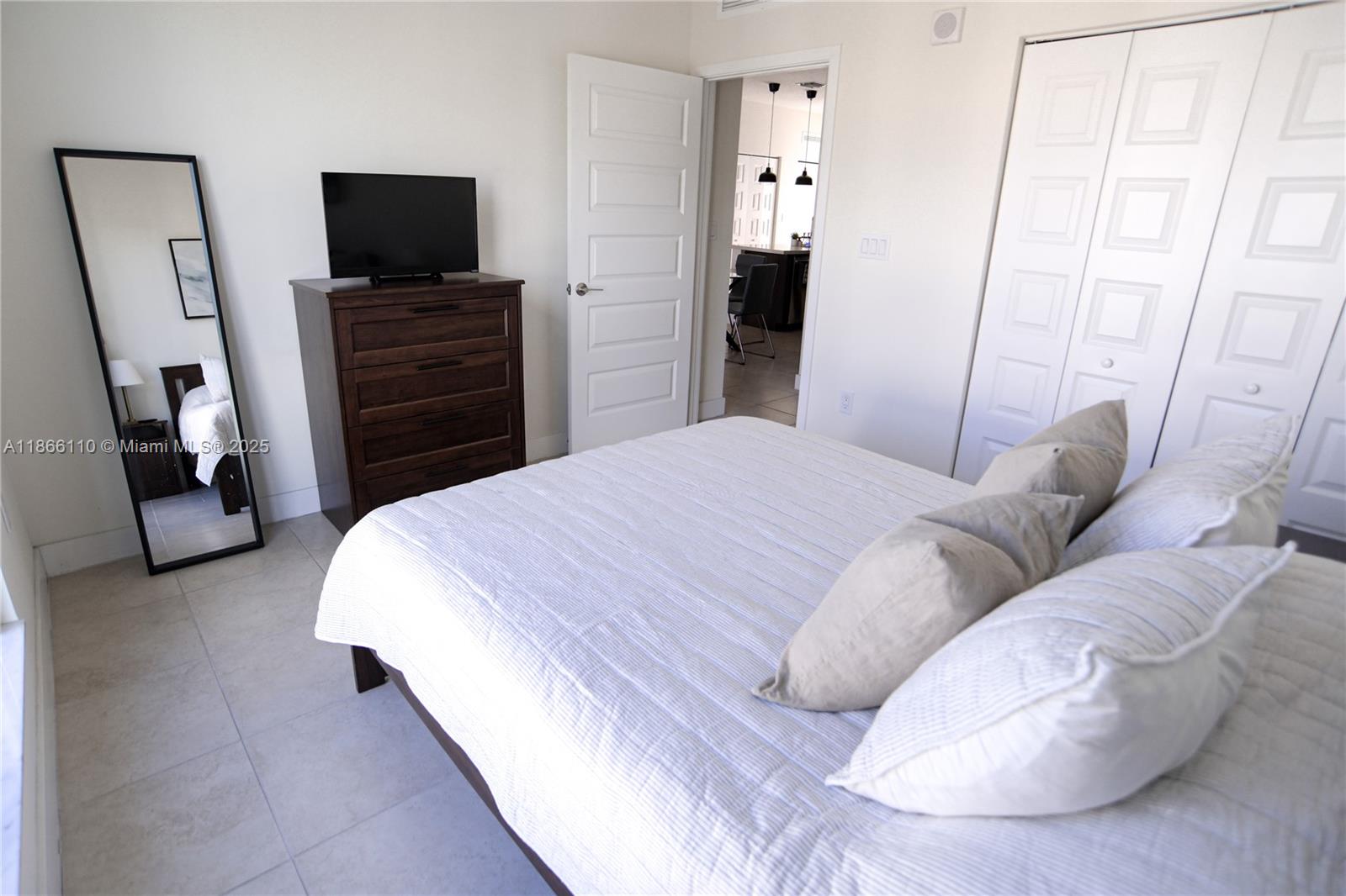 URBANA AT THE RESIDENCES - Residential