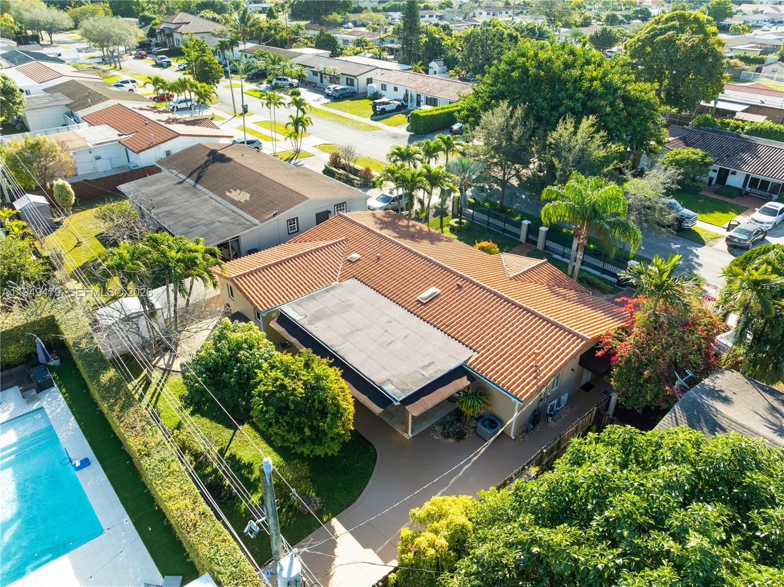CORAL GARDENS - Residential