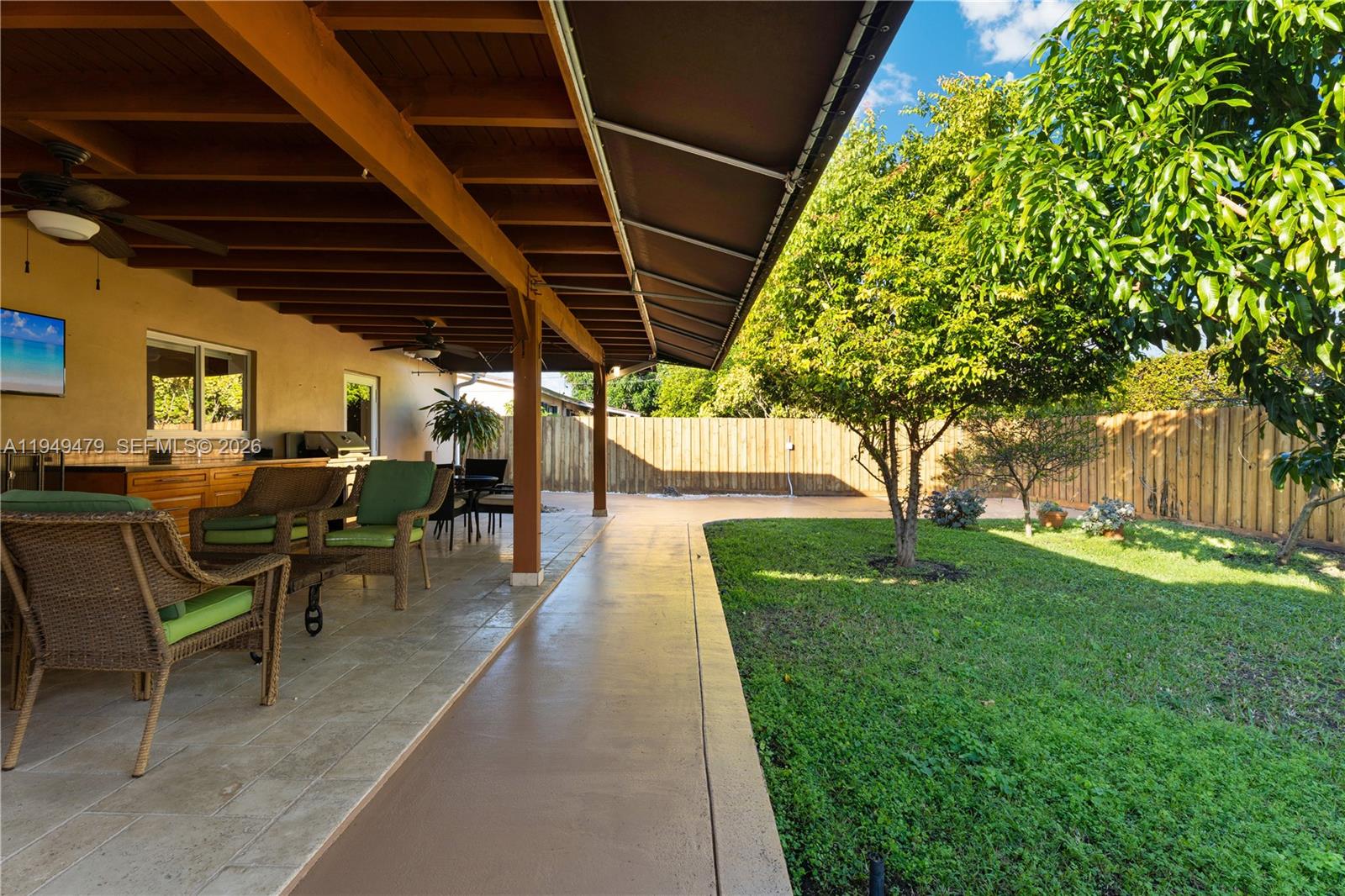 CORAL GARDENS - Residential