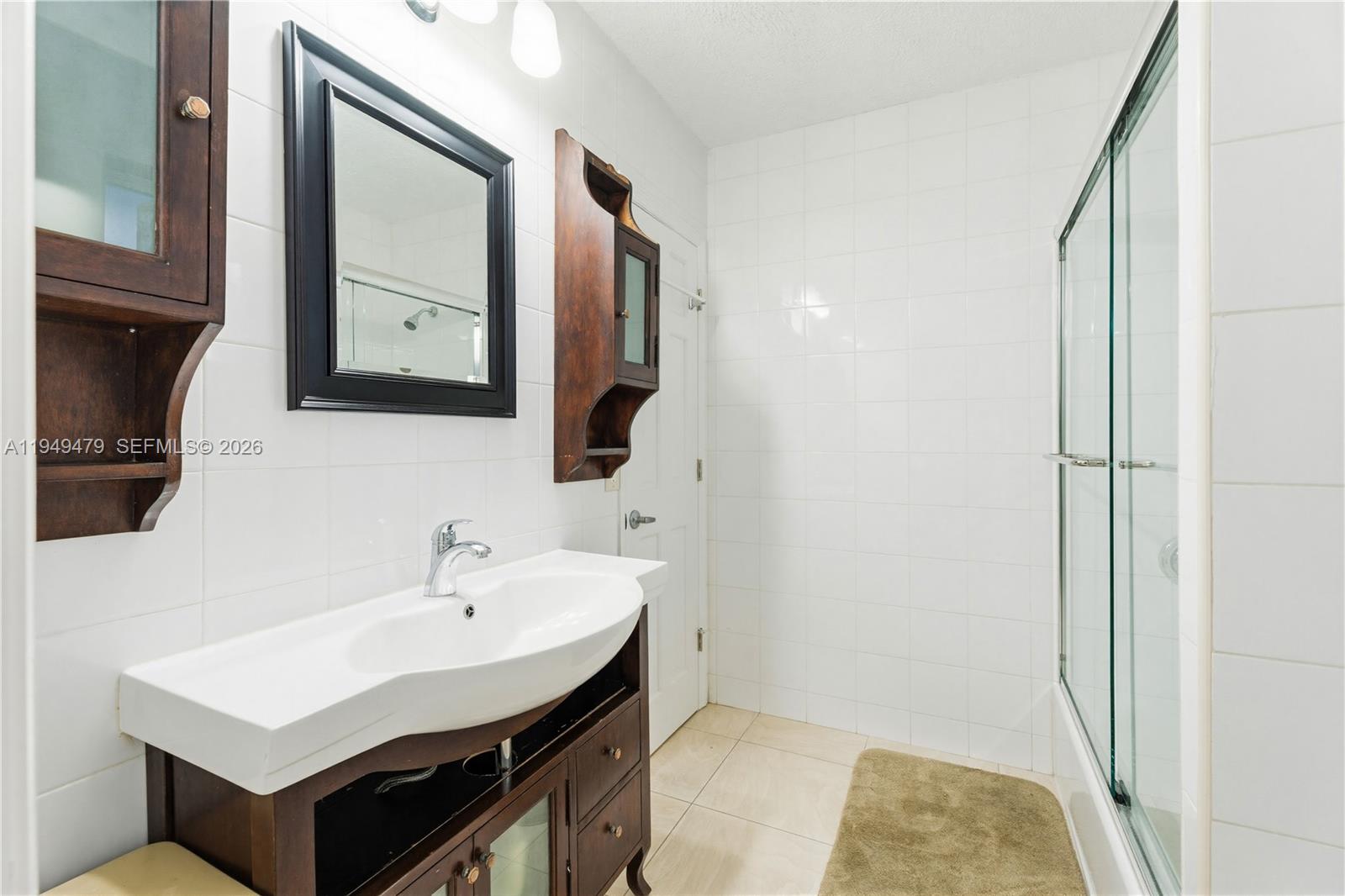 CORAL GARDENS - Residential