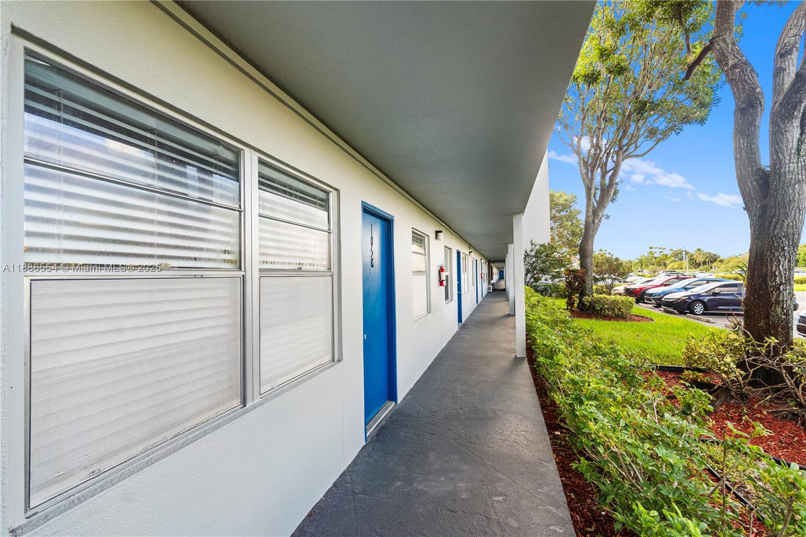 NEW HAMPTON AT CENTURY VI - Residential Lease