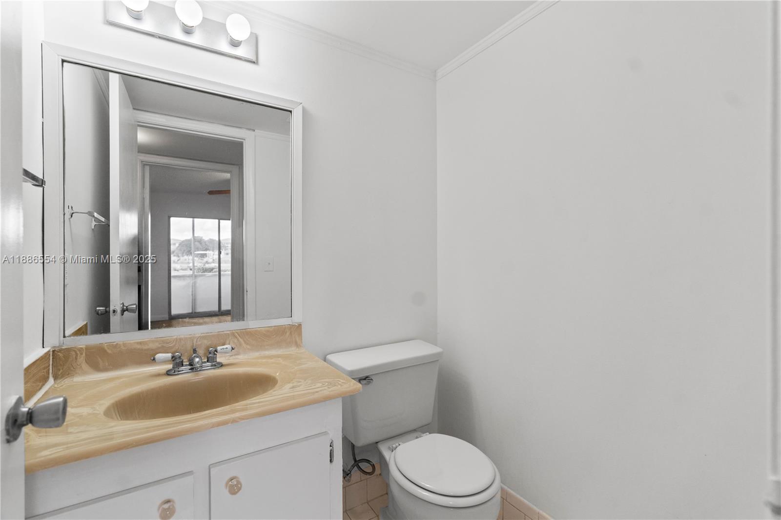NEW HAMPTON AT CENTURY VI - Residential Lease
