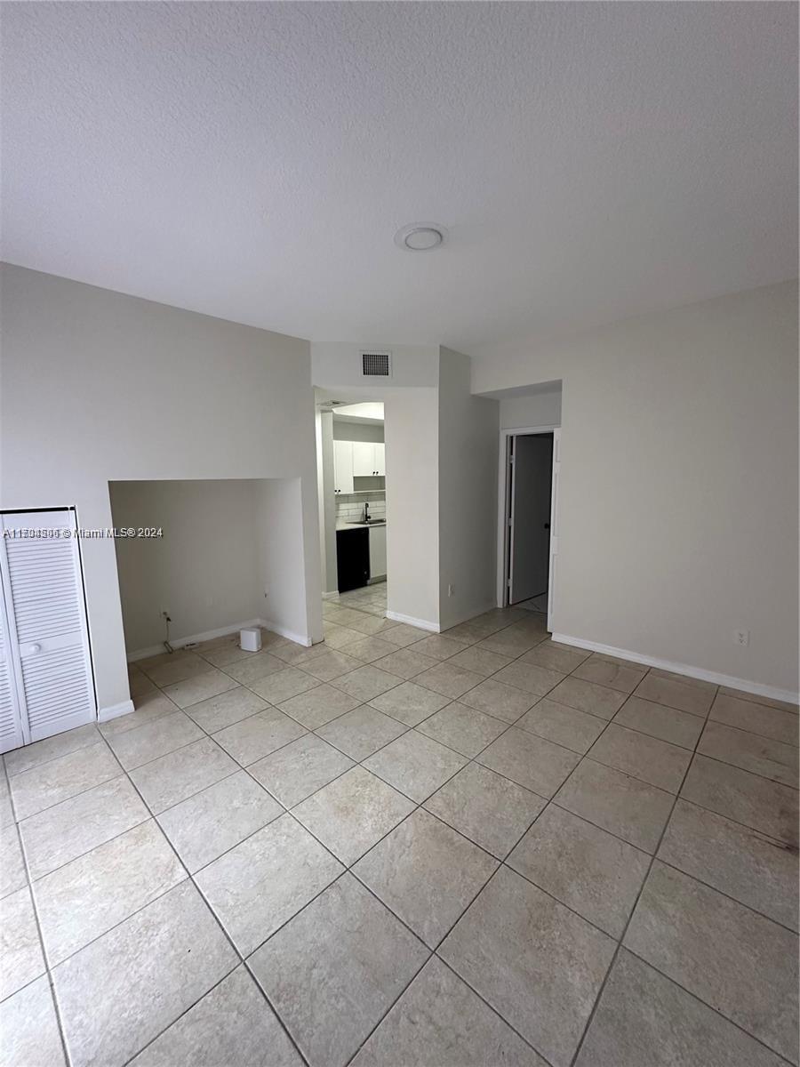 2201 Clipper Pl 5405