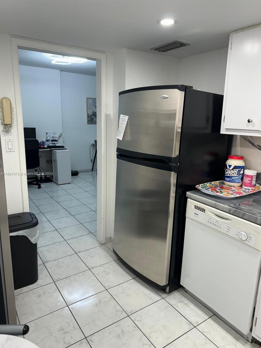 COASTAL TOWERS CONDO - Residential