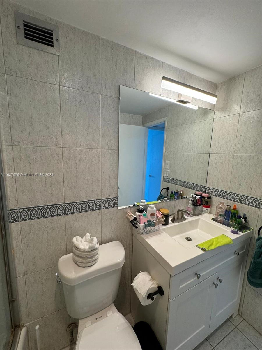 COASTAL TOWERS CONDO - Residential