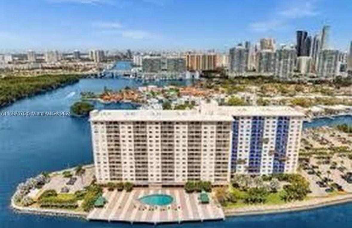 COASTAL TOWERS CONDO - Residential