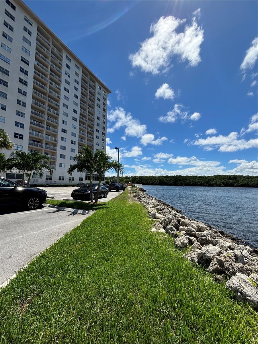 COASTAL TOWERS CONDO - Residential