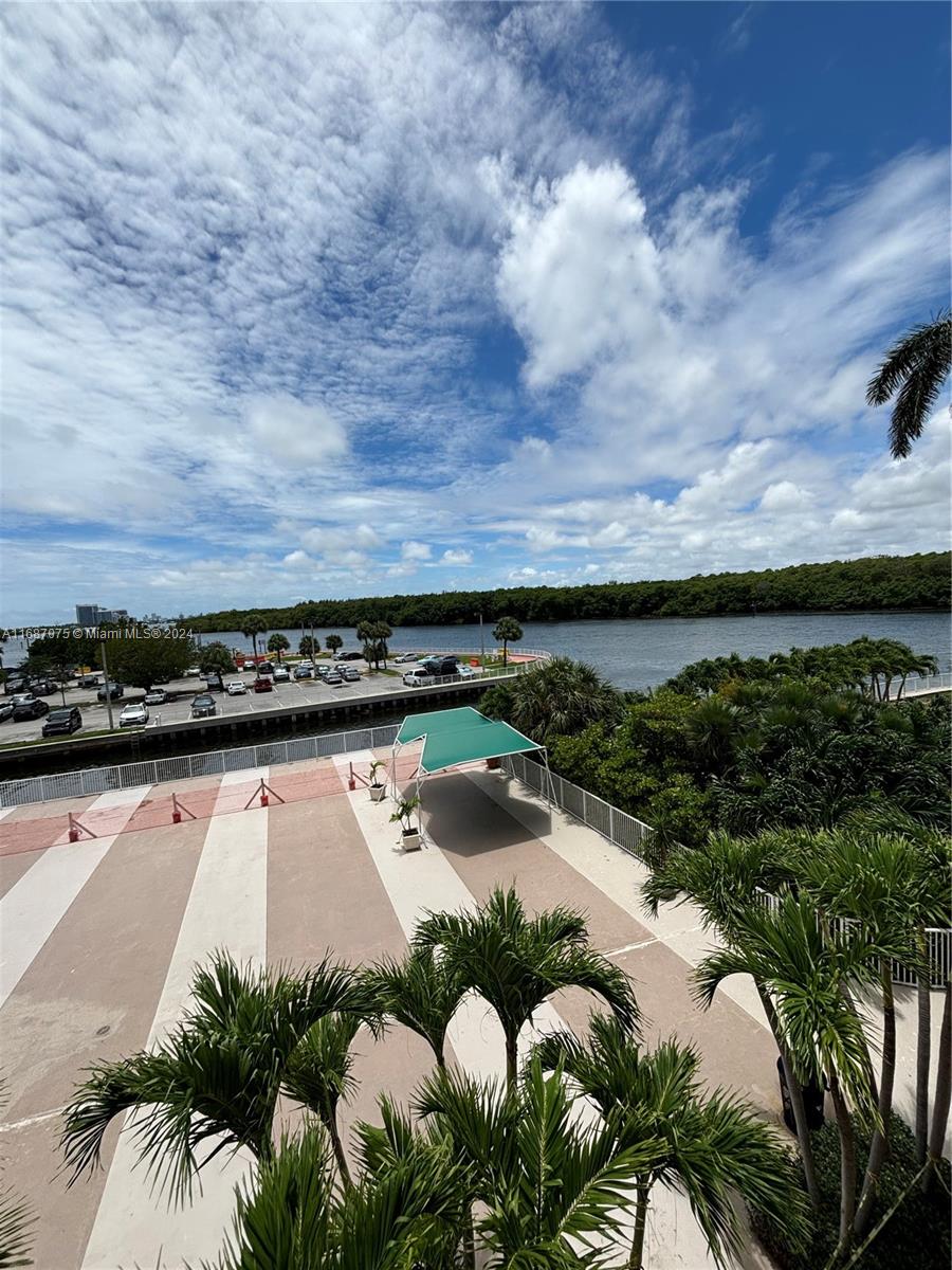 COASTAL TOWERS CONDO - Residential