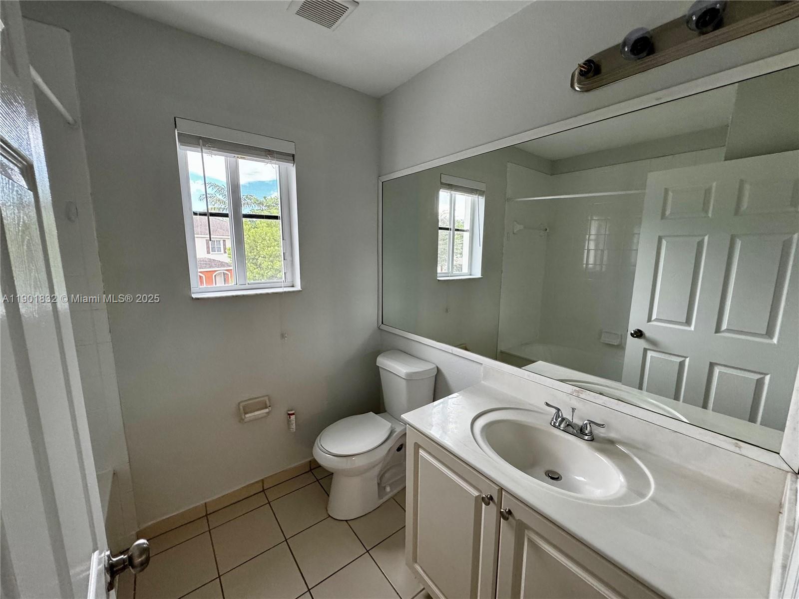 SOLABELLA CONDO - Residential