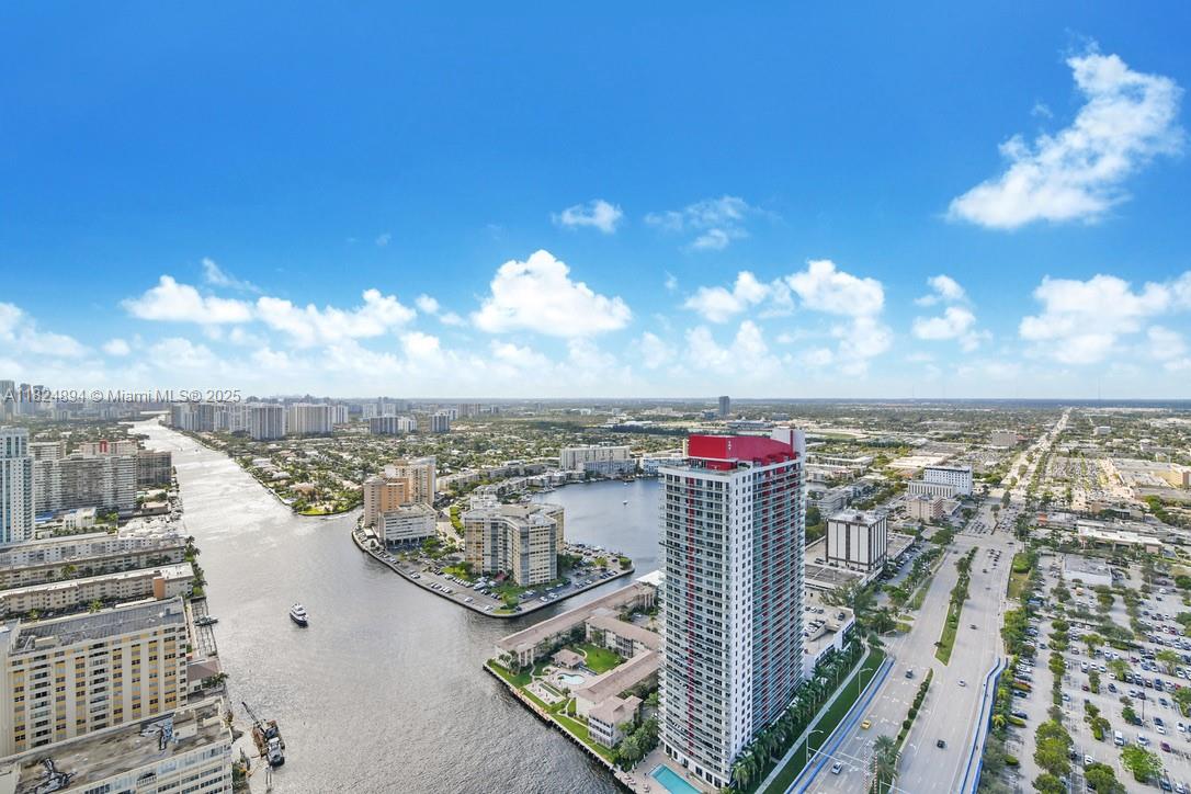 4010 SOUTH OCEAN CONDO HO - Residential Lease