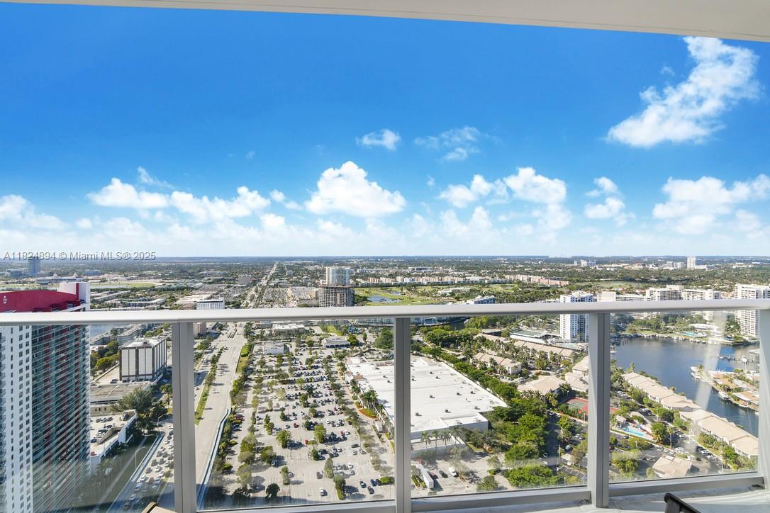 4010 SOUTH OCEAN CONDO HO - Residential Lease