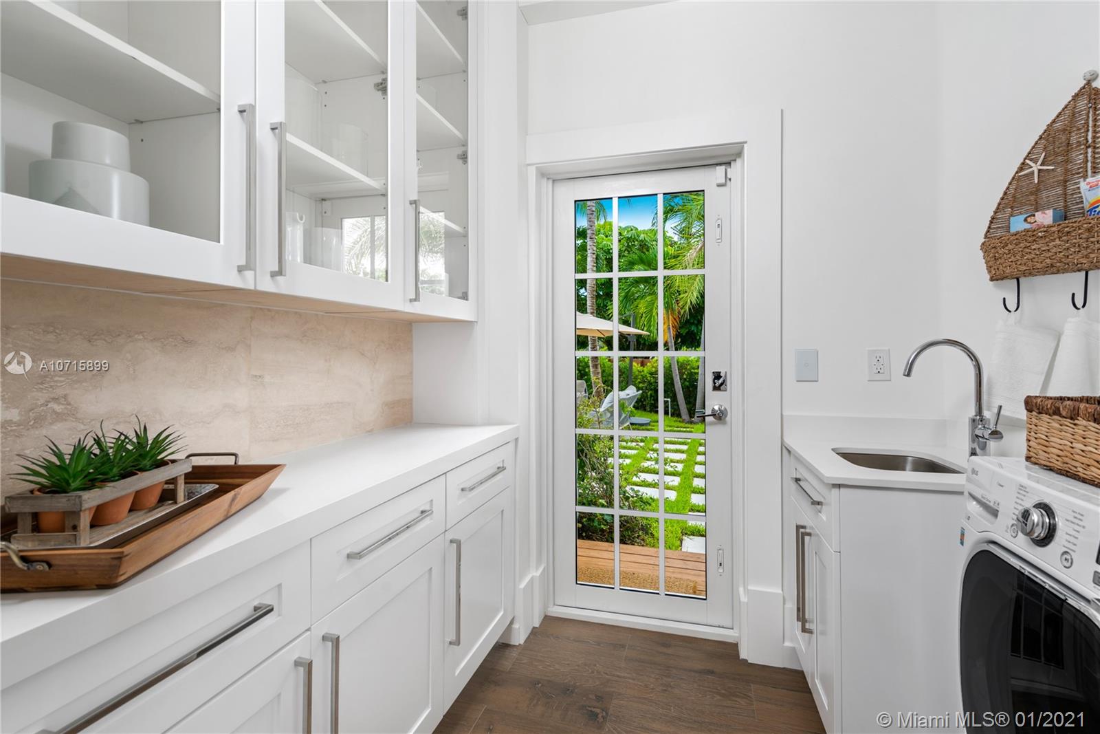 FLAMINGO TERRACE EXTENSIO - Residential