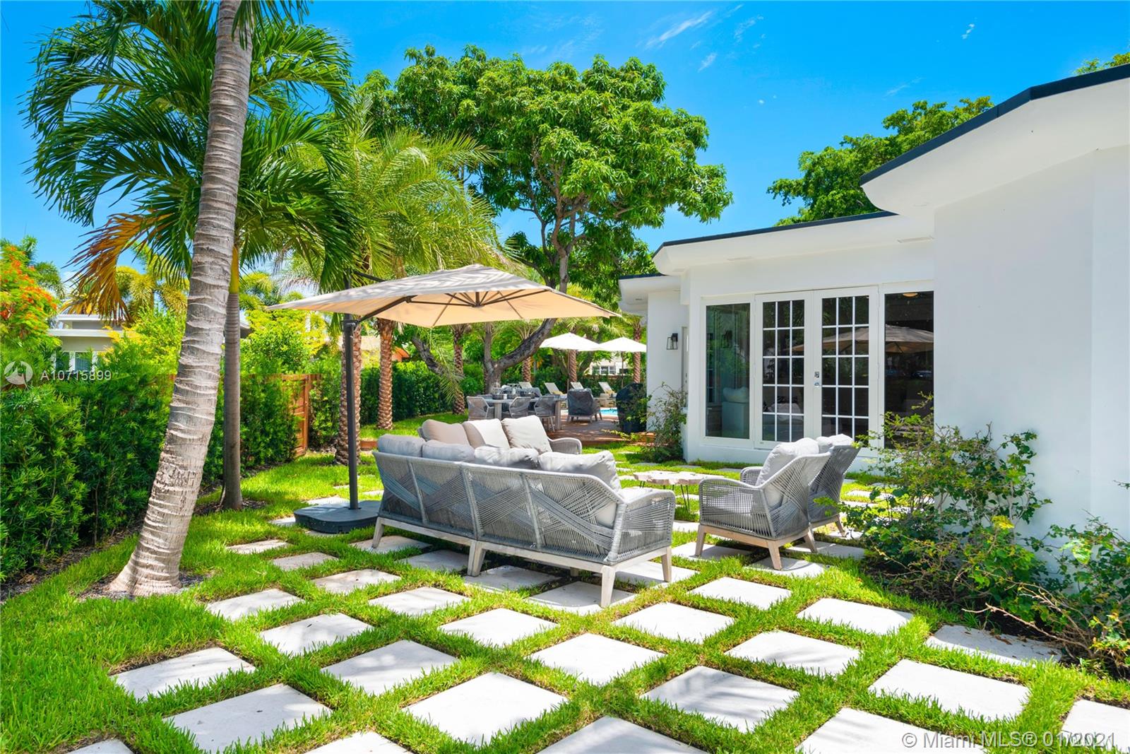 FLAMINGO TERRACE EXTENSIO - Residential