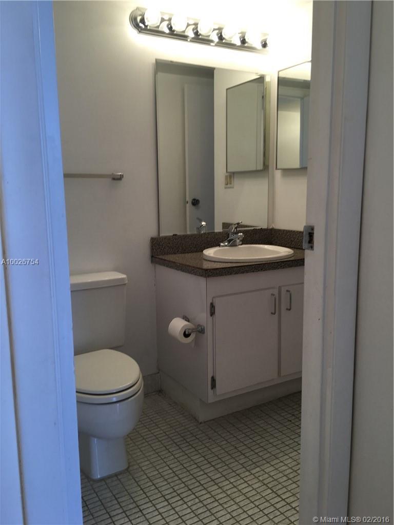 CORONADO CONDO TOWERS I-I - Residential Lease