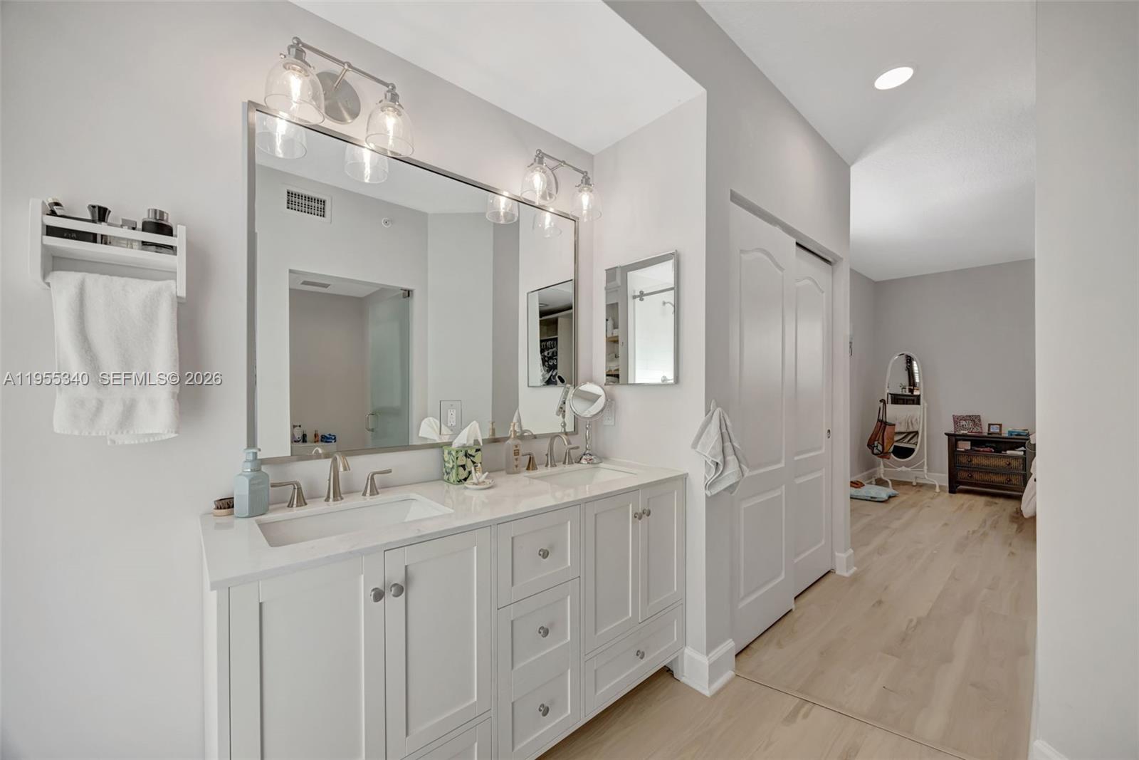 THE RESERVE OF PINECREST - Residential