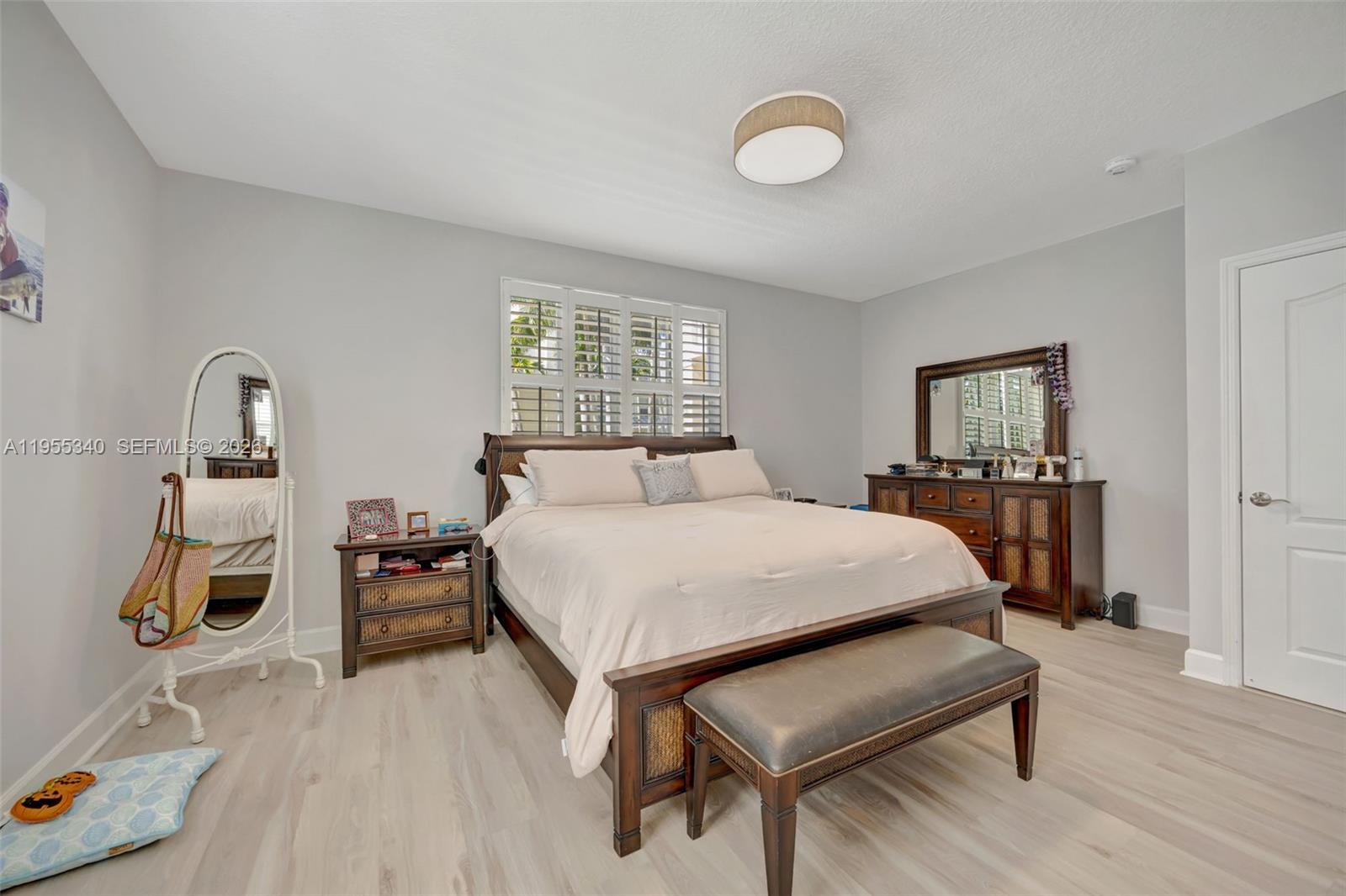 THE RESERVE OF PINECREST - Residential