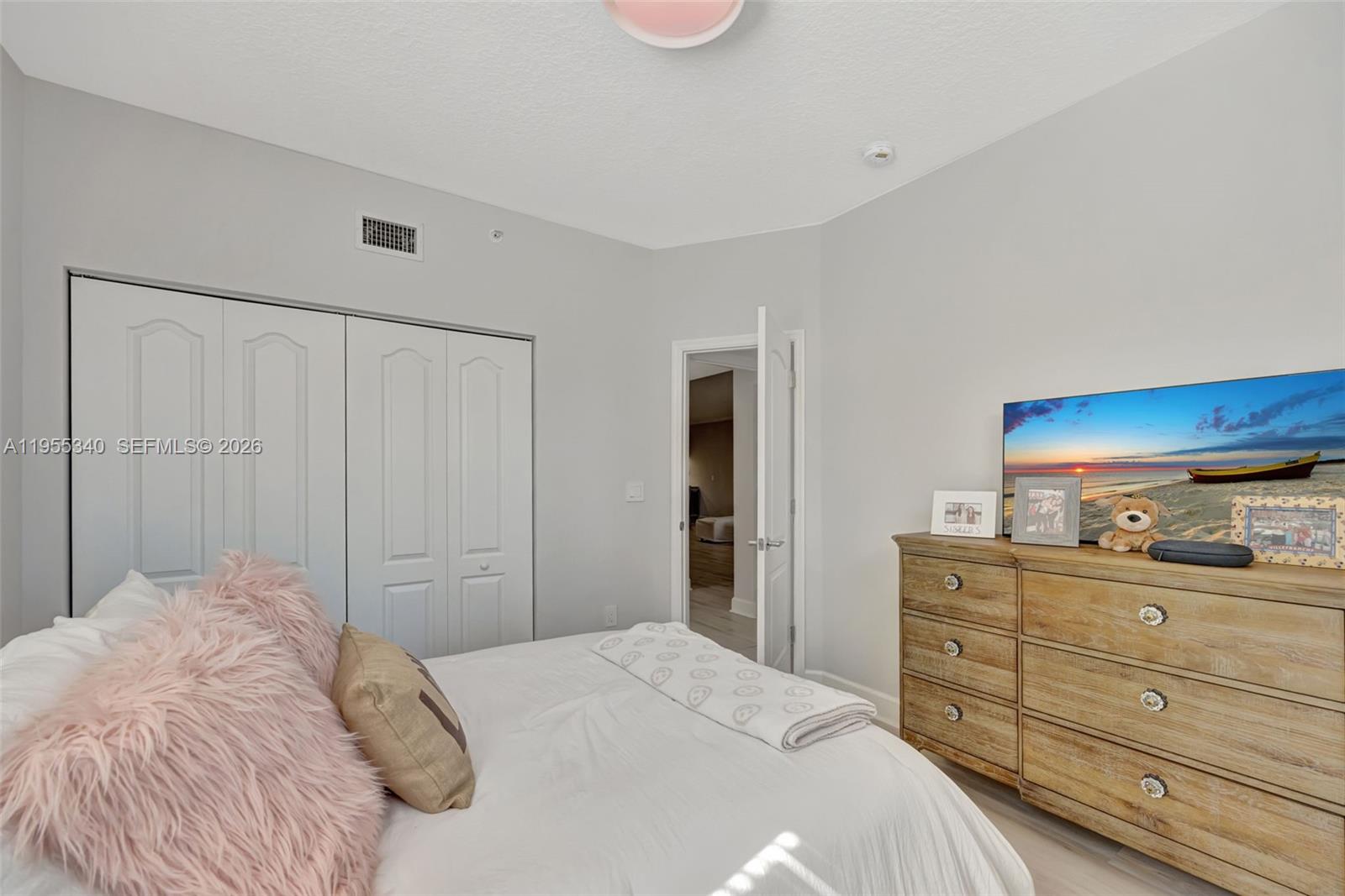 THE RESERVE OF PINECREST - Residential