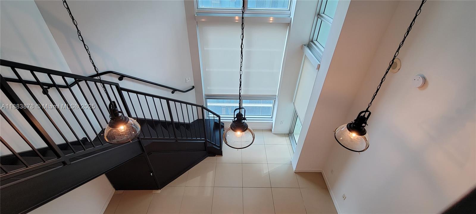 MET 1 CONDO - Residential