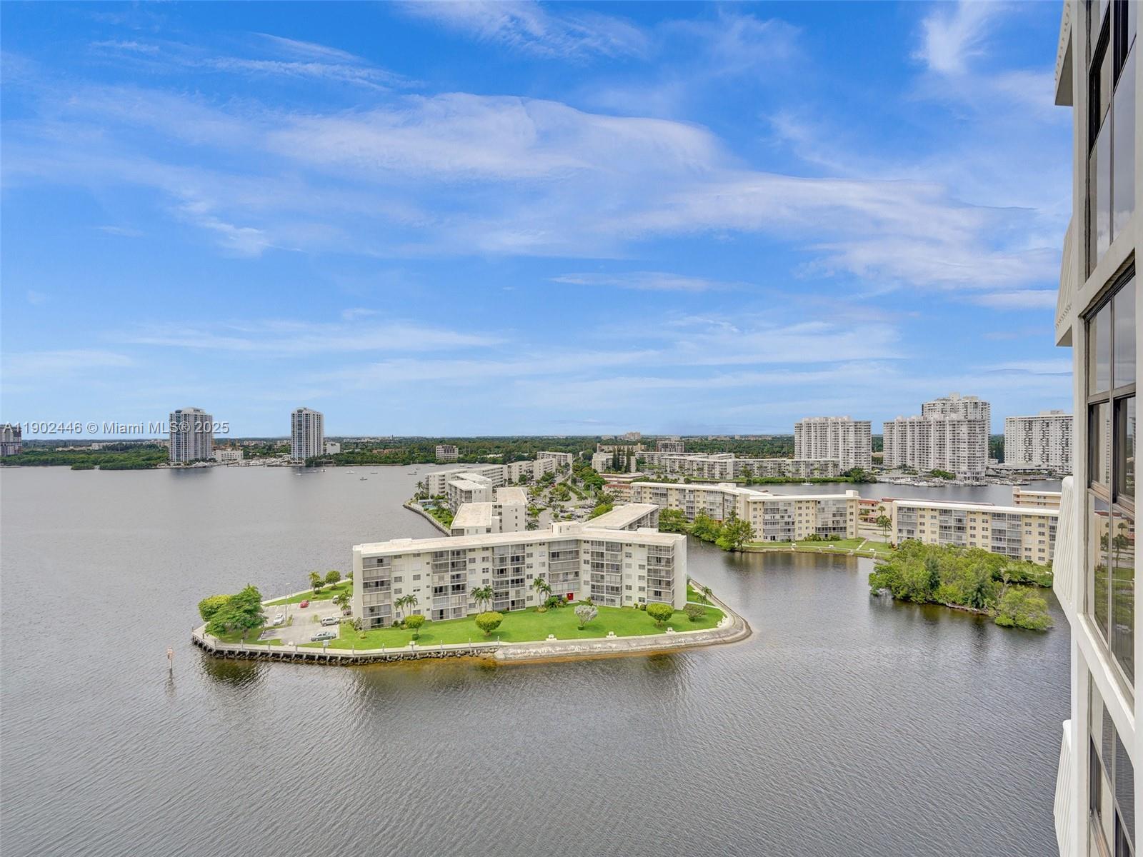 1000 ISL BLVD WILLIAMS IS - Residential