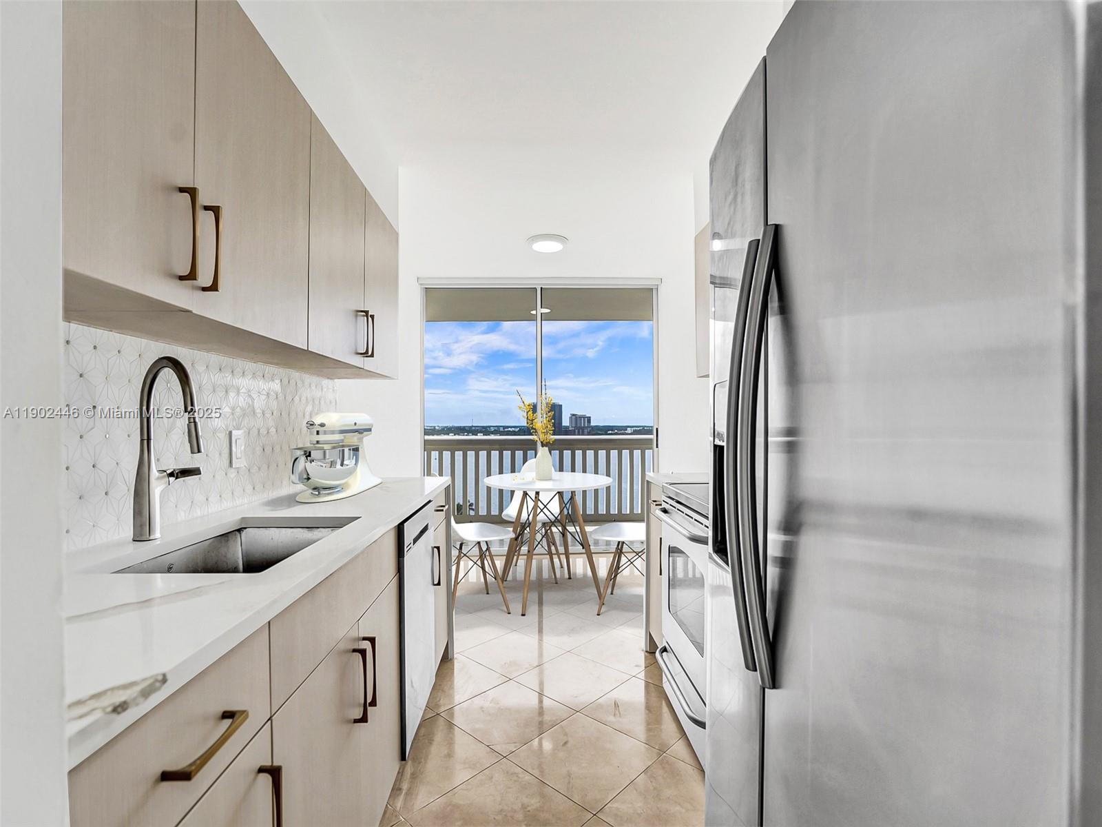 1000 ISL BLVD WILLIAMS IS - Residential