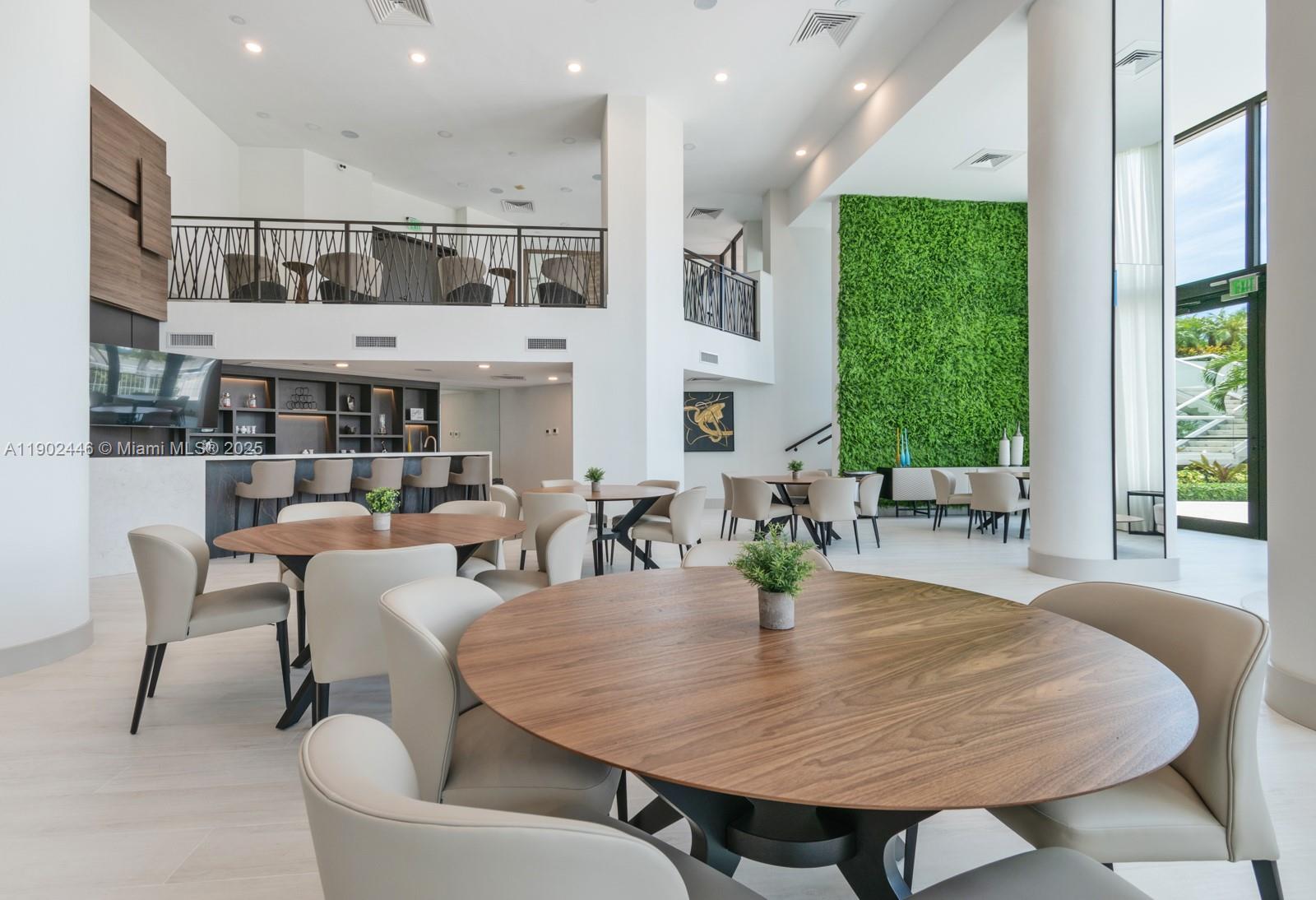 1000 ISL BLVD WILLIAMS IS - Residential