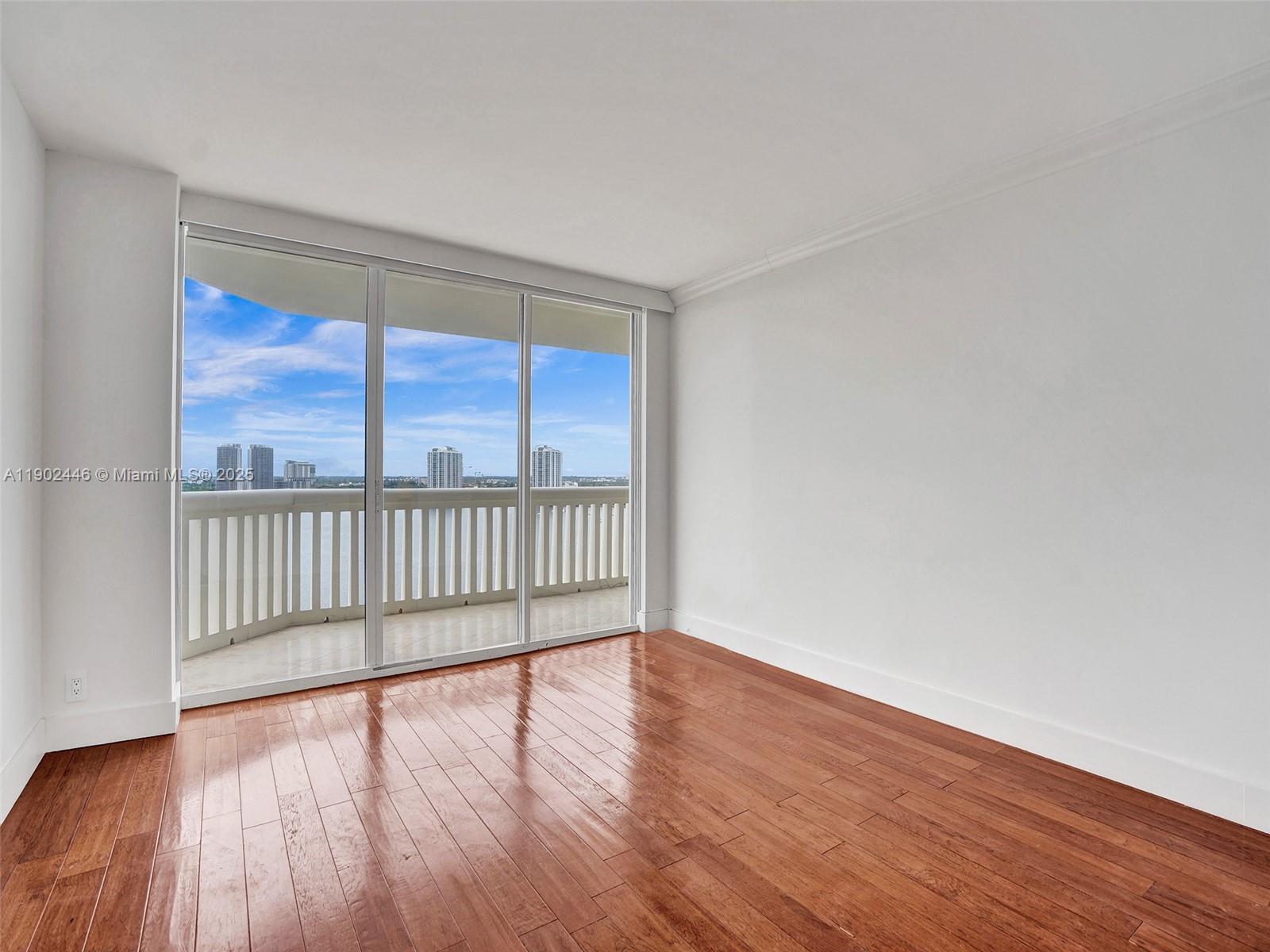 1000 ISL BLVD WILLIAMS IS - Residential