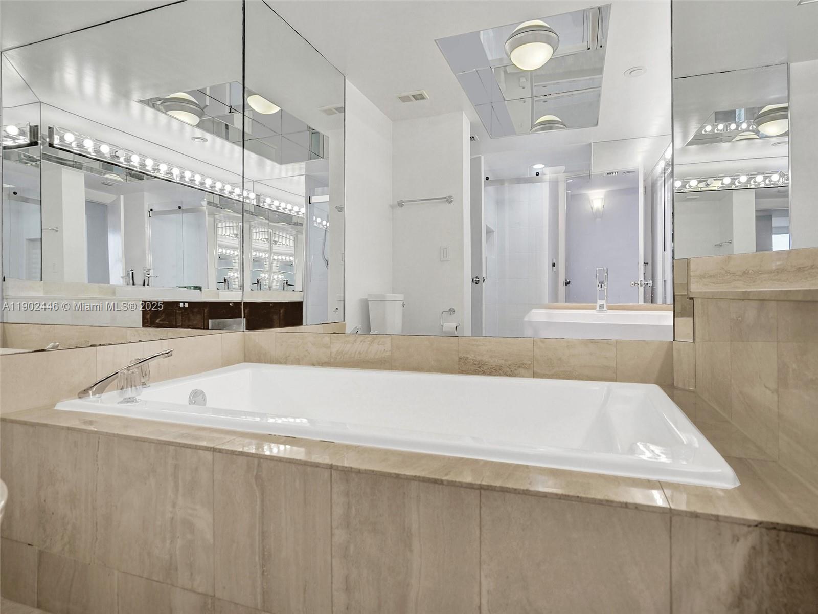 1000 ISL BLVD WILLIAMS IS - Residential