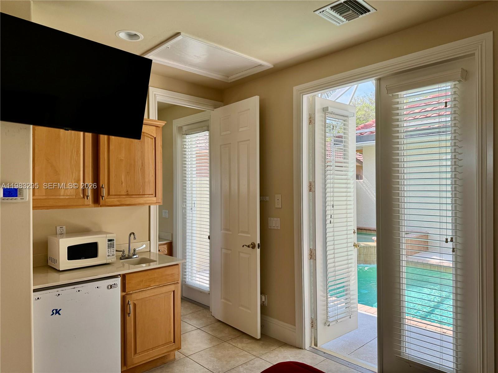 Caxambas Estates - Residential Lease