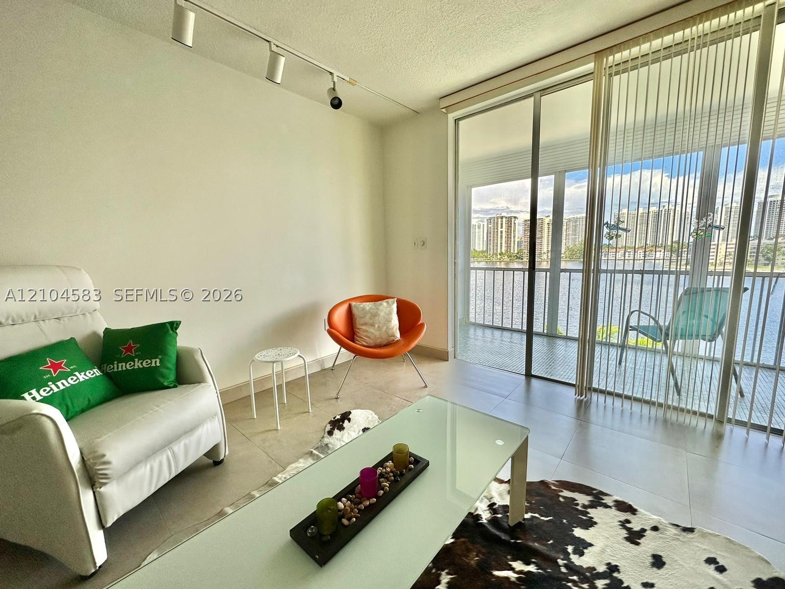2861 Leonard Dr F605