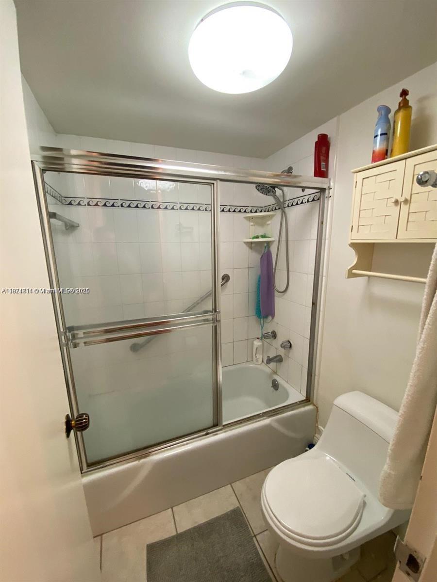 PARKER PLAZA CONDO ESTATE - Residential Lease