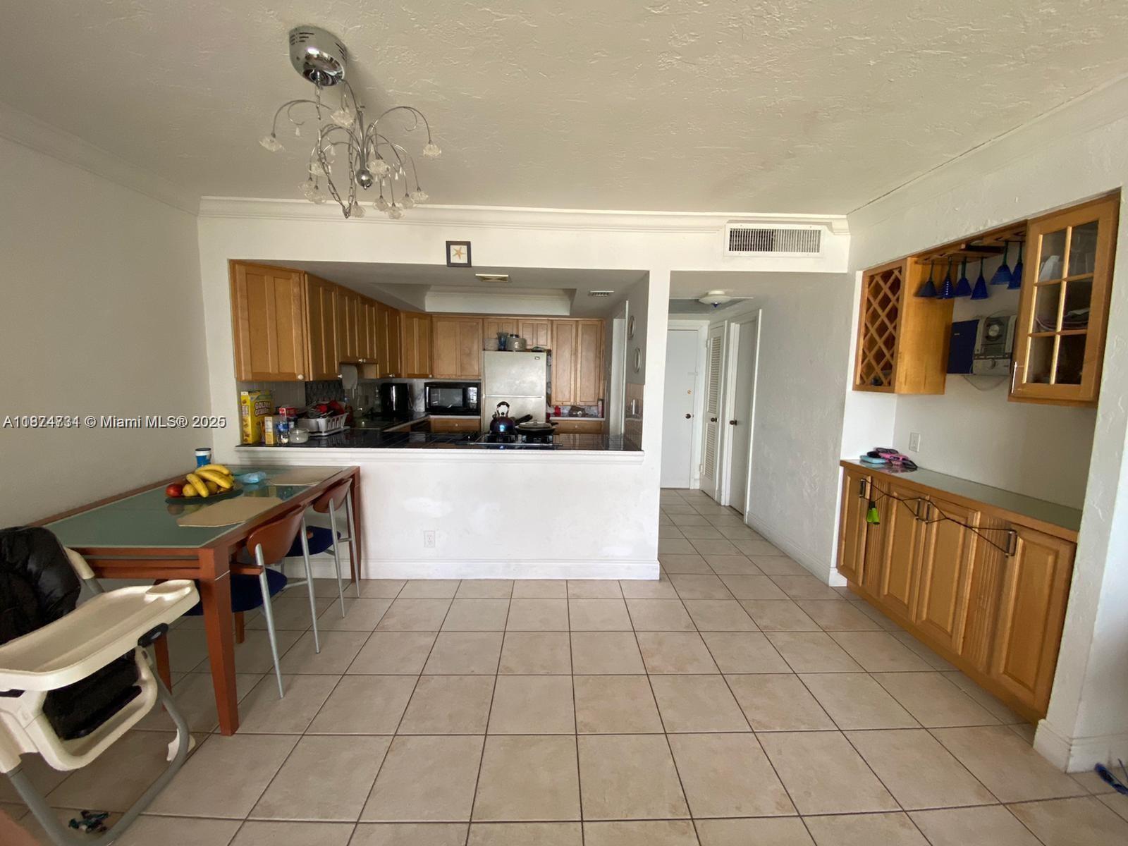 PARKER PLAZA CONDO ESTATE - Residential Lease