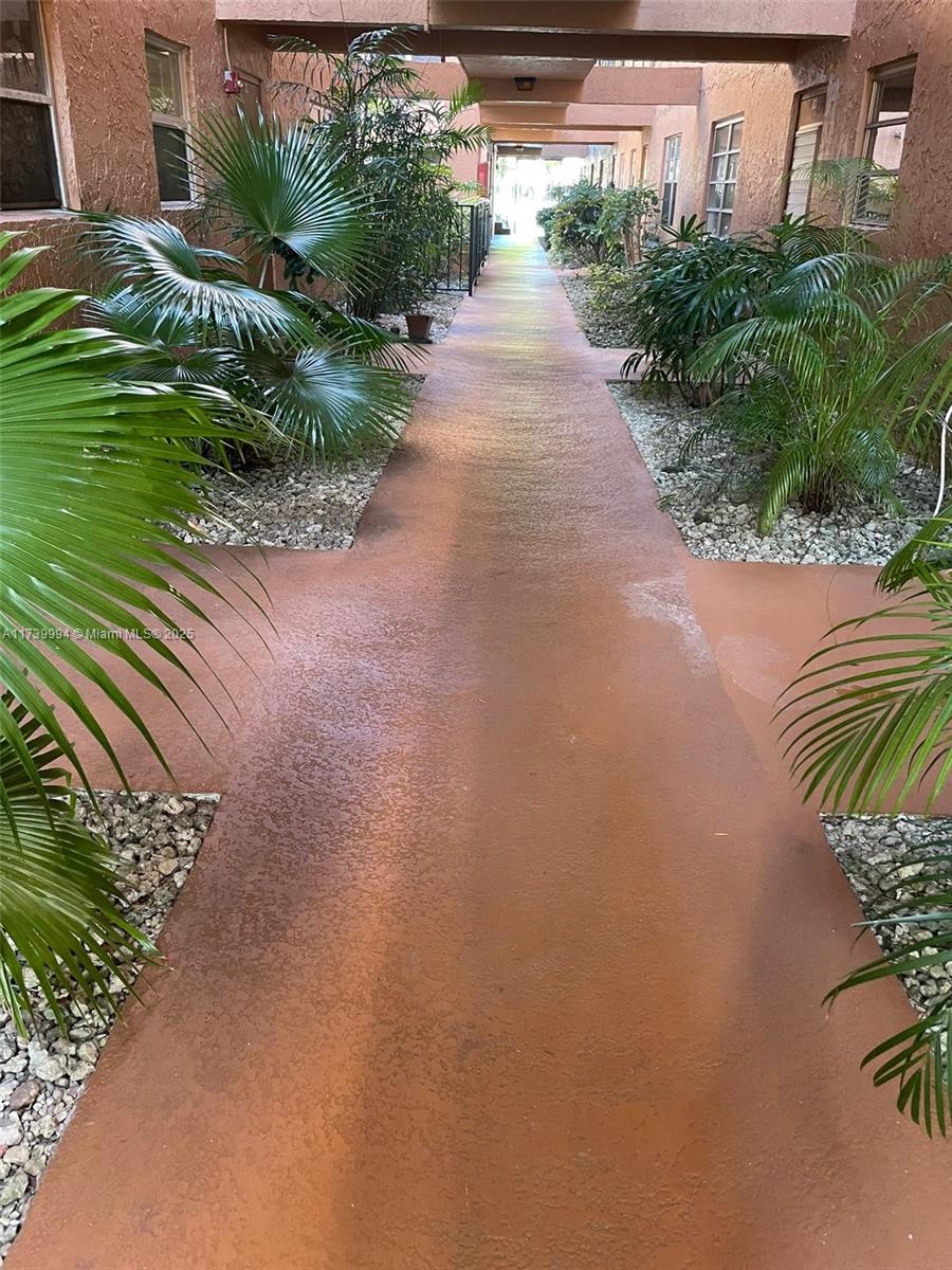 QUAIL RUN OF SUNRISE - Residential